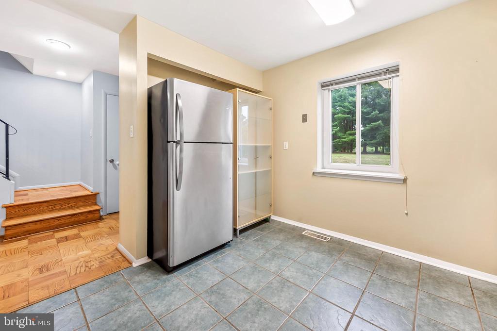 1953 Greenberry Rd