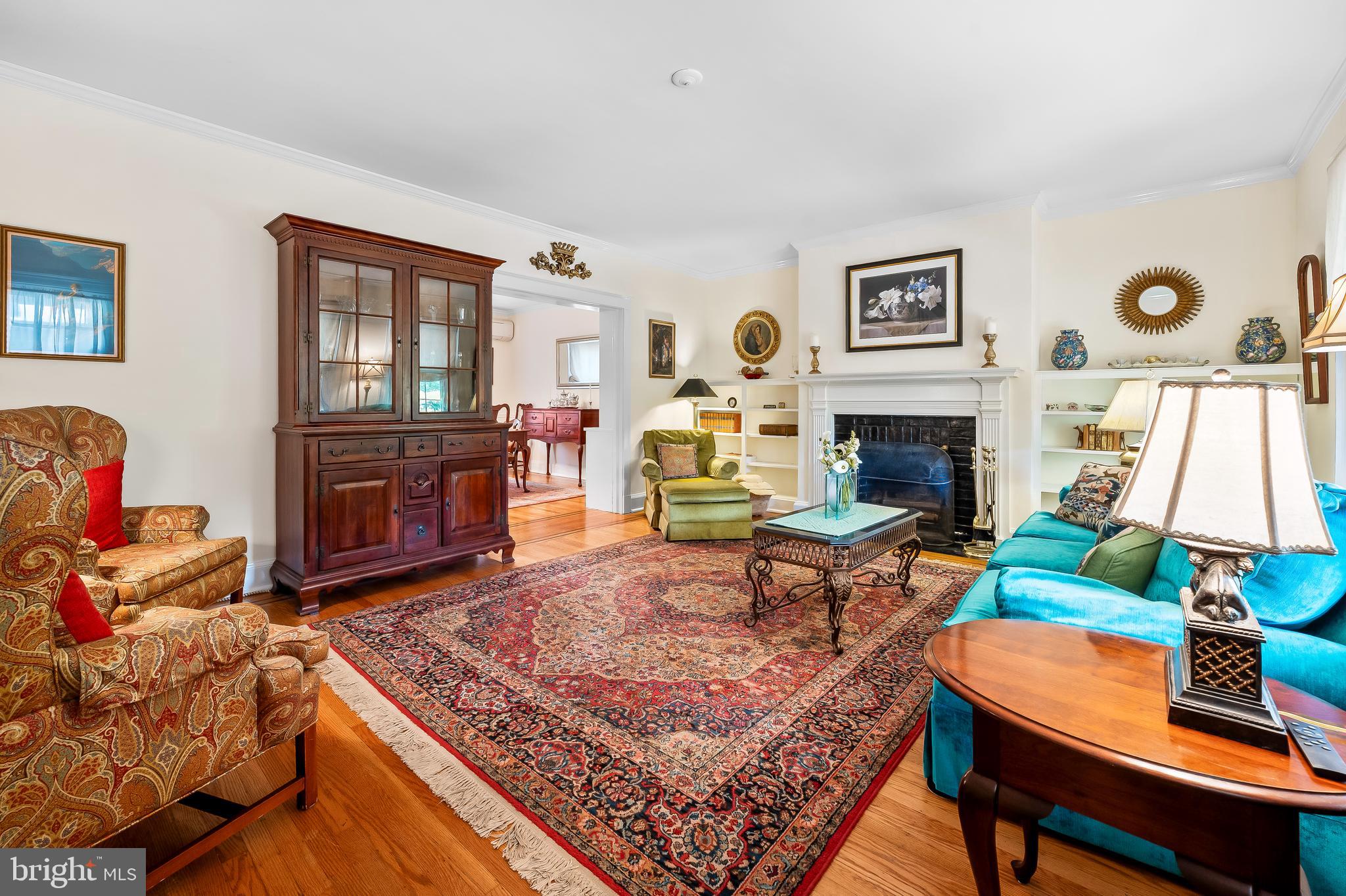 3432 University Pl