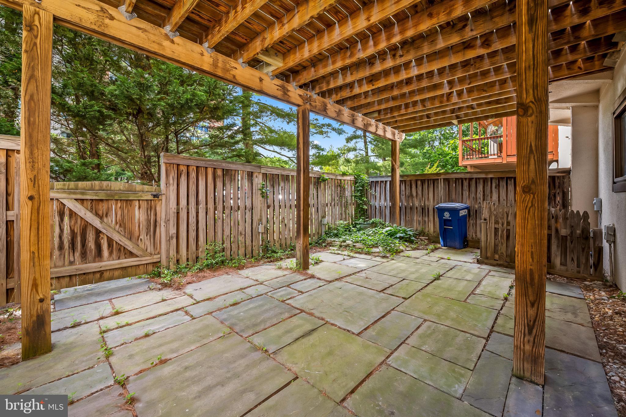 737 Stoney Spring Dr