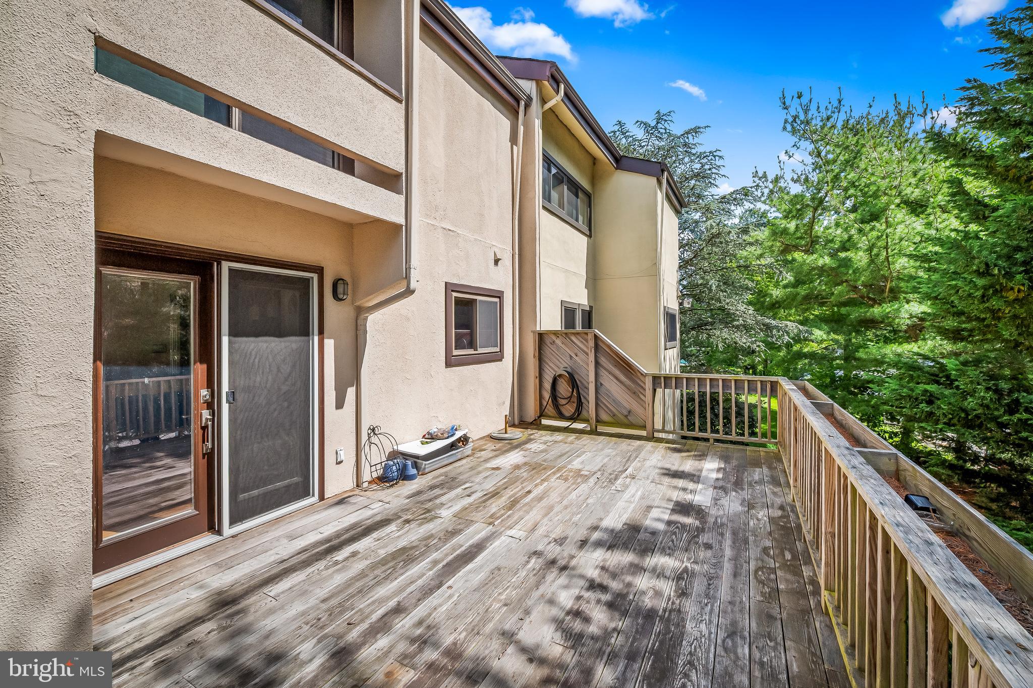 737 Stoney Spring Dr