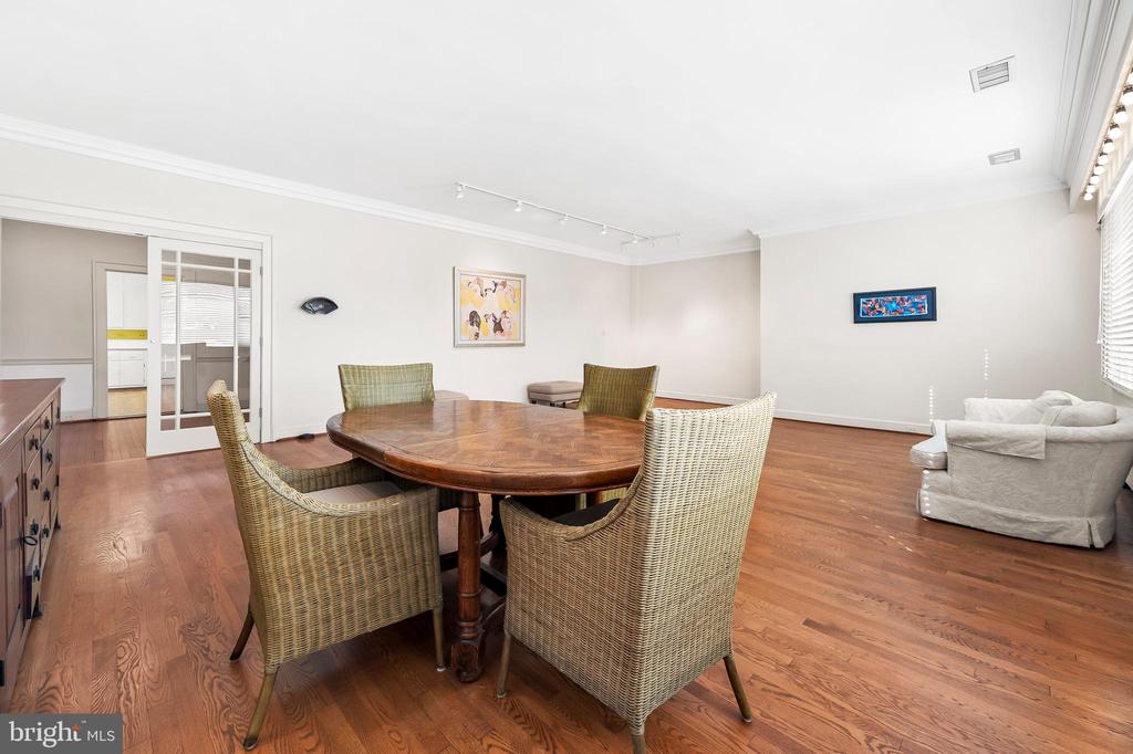 6701 Park Heights Ave #4a