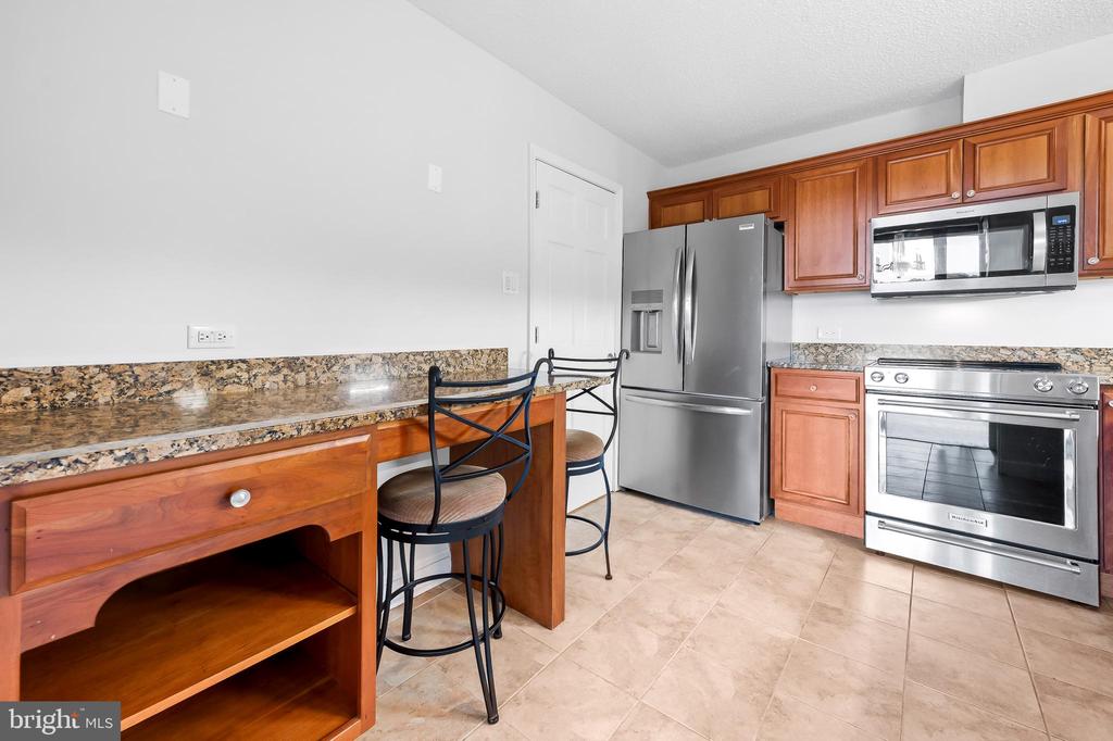 4100 N Charles St #1004