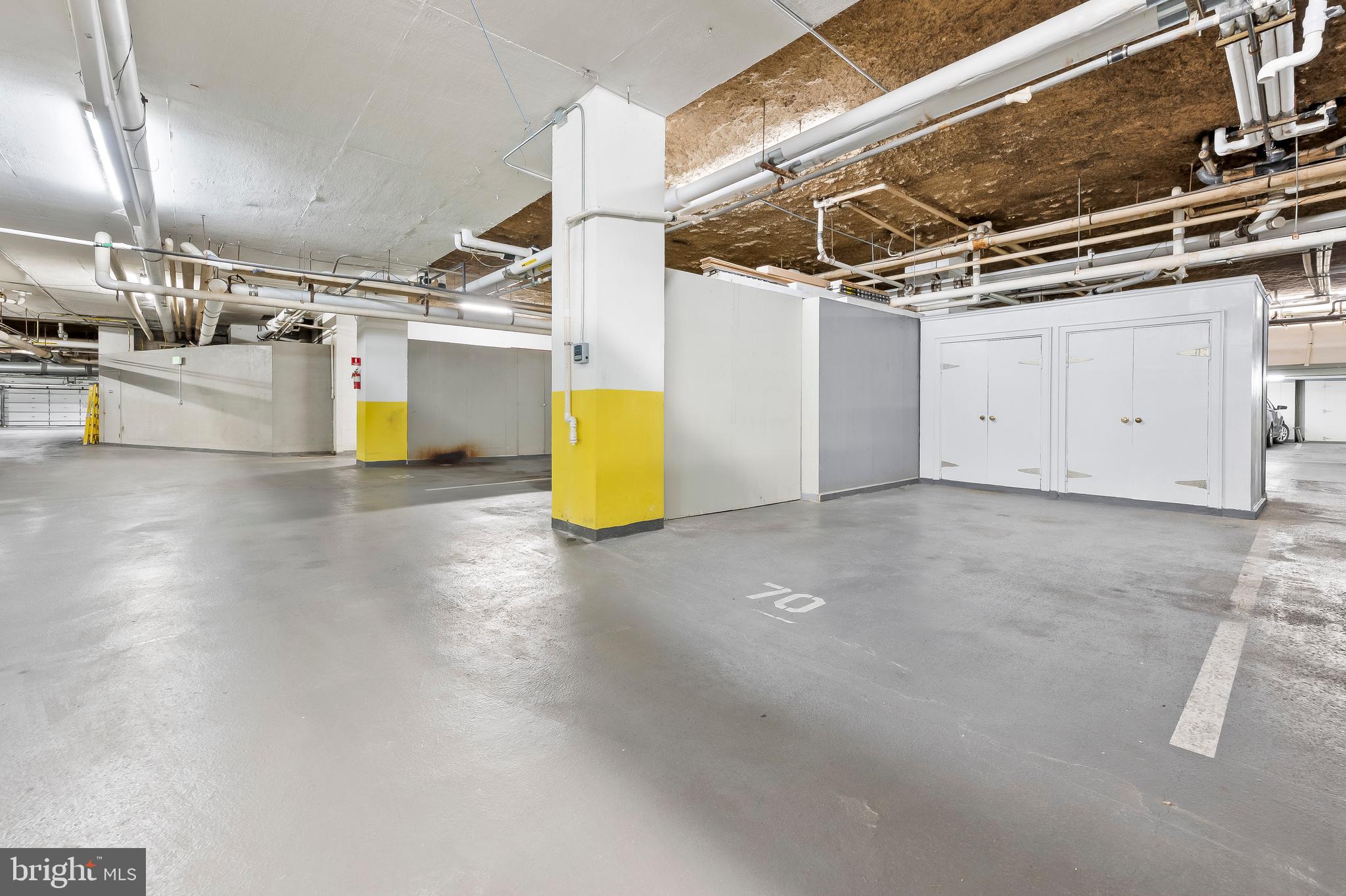 4100 N Charles St #1004
