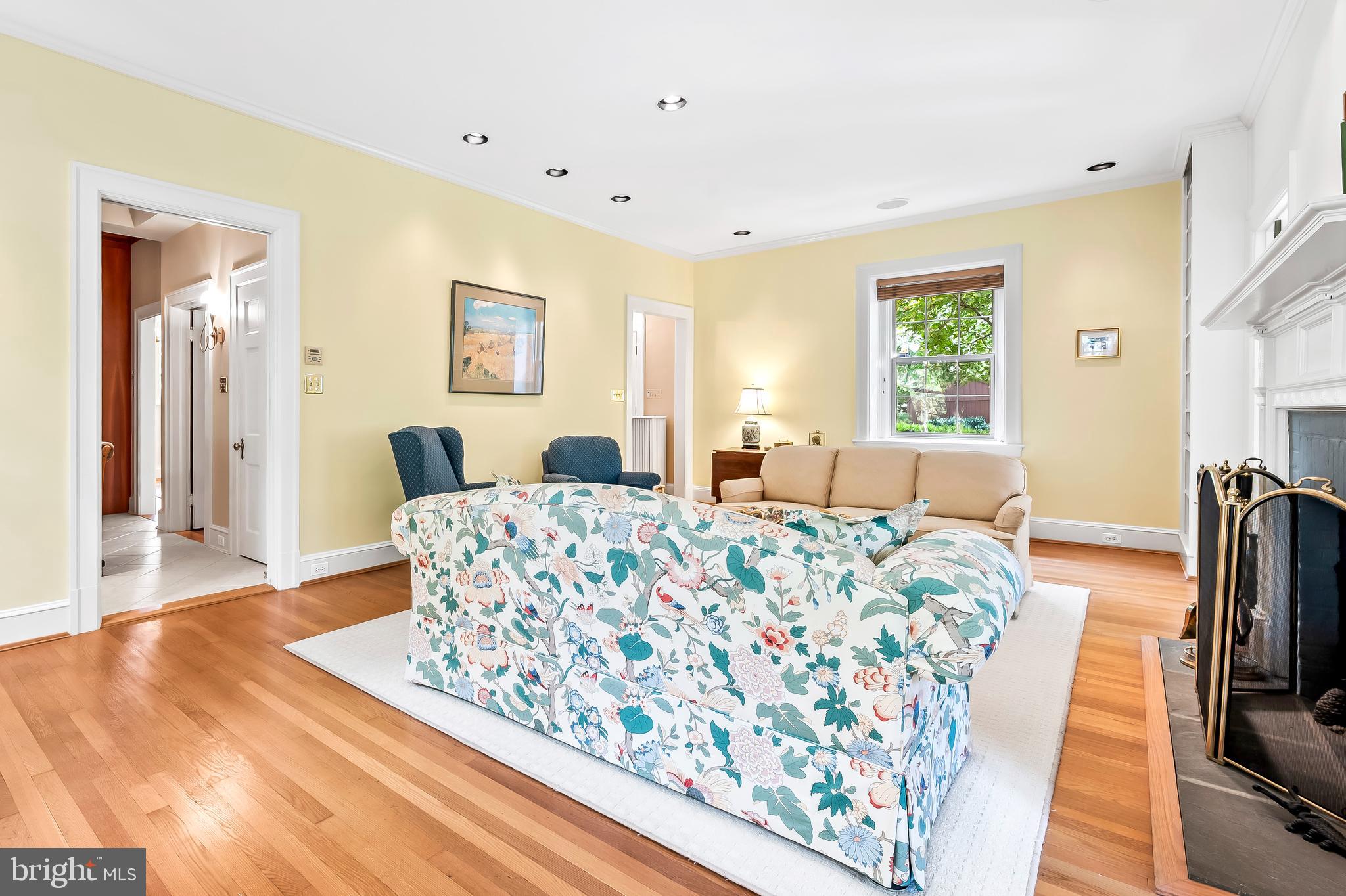 5510 Lombardy Pl