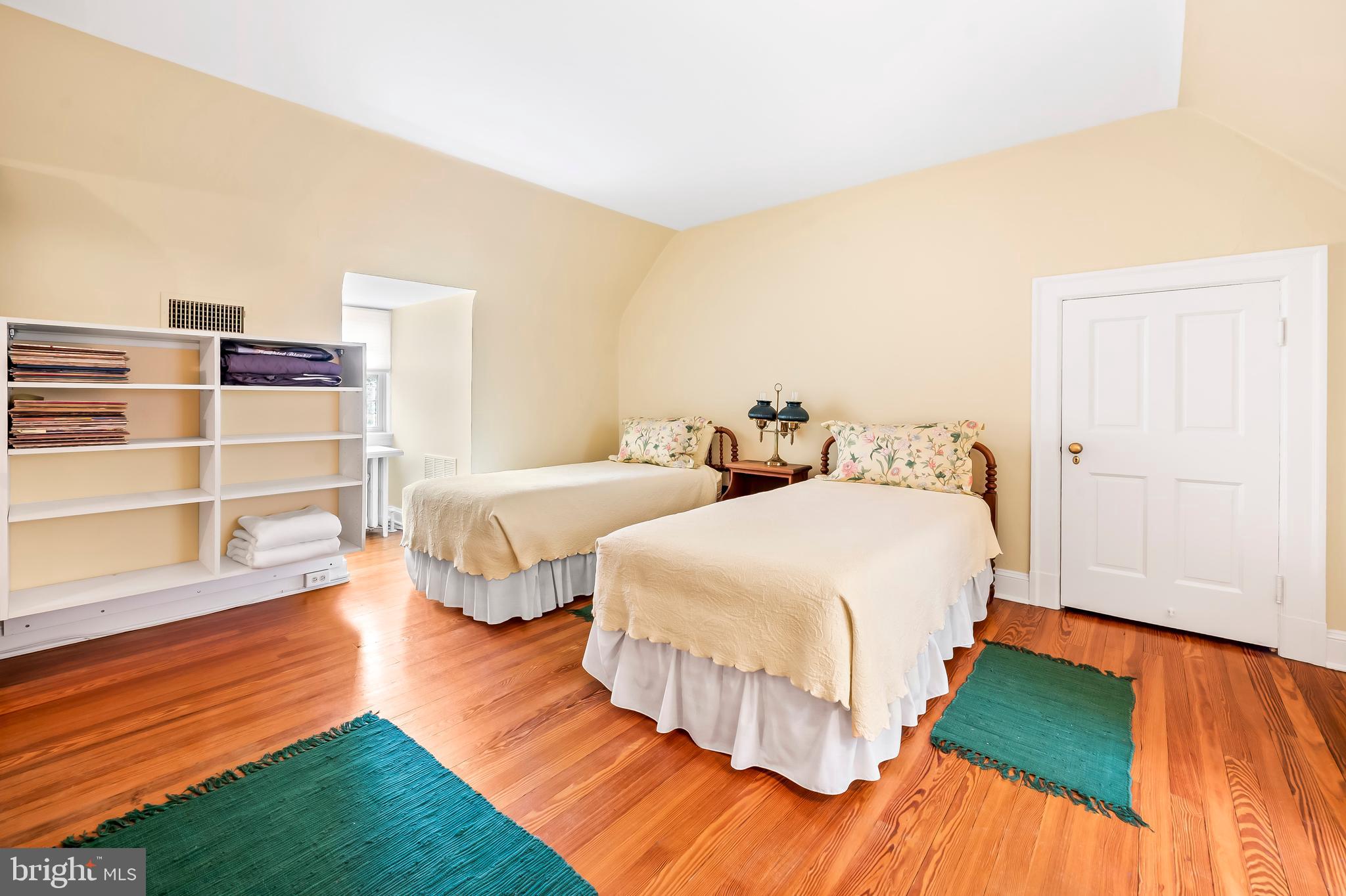 5510 Lombardy Pl
