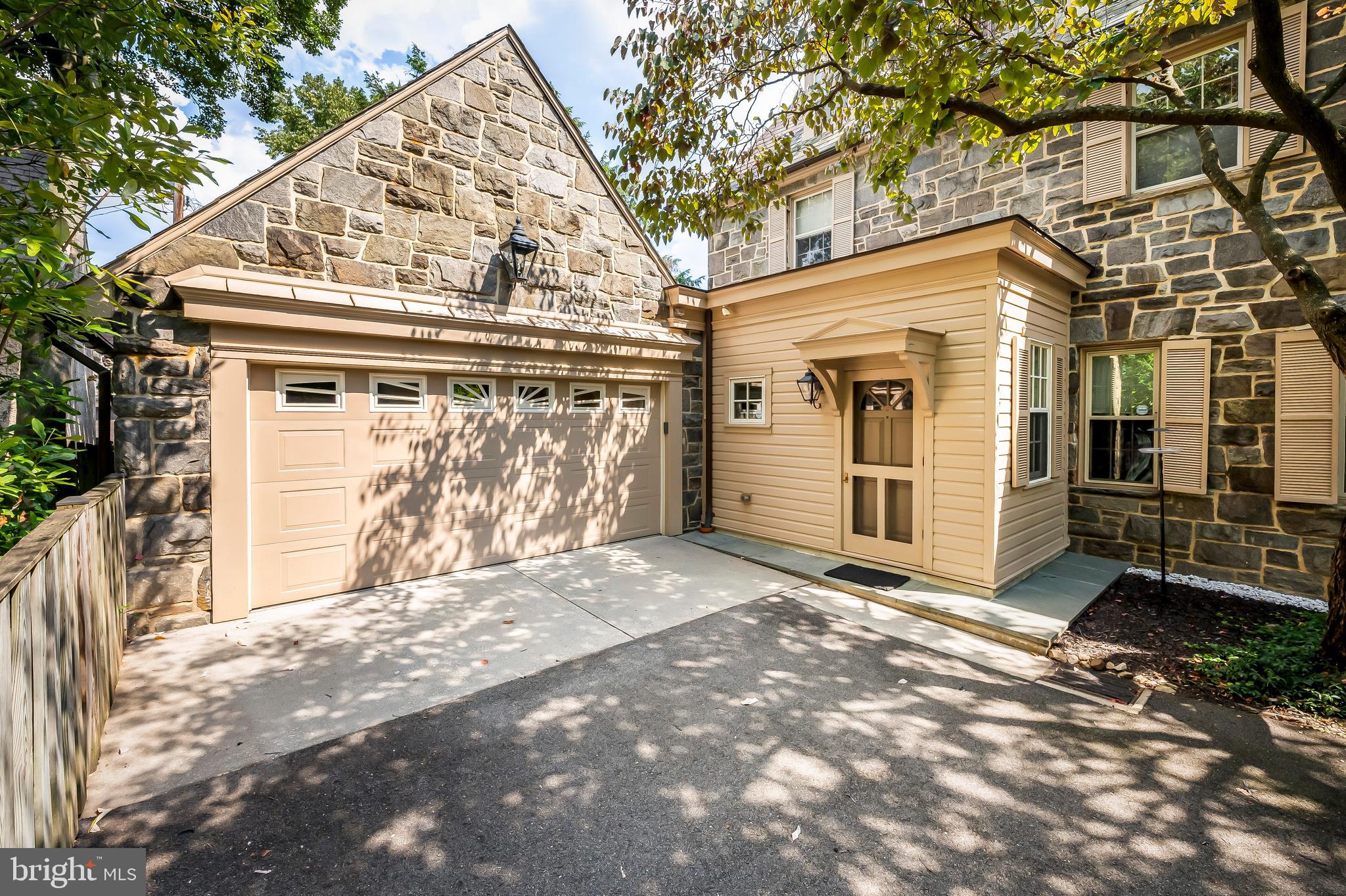5510 Lombardy Pl