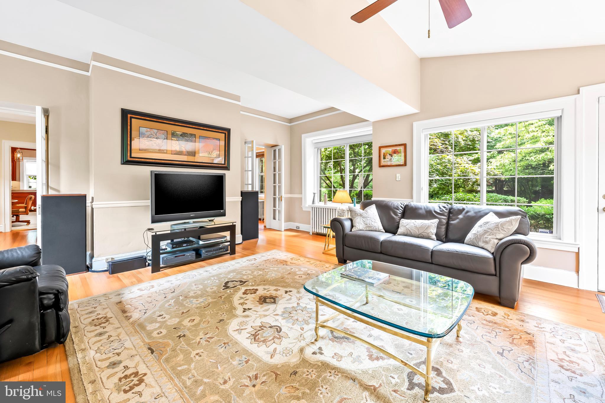 5510 Lombardy Pl
