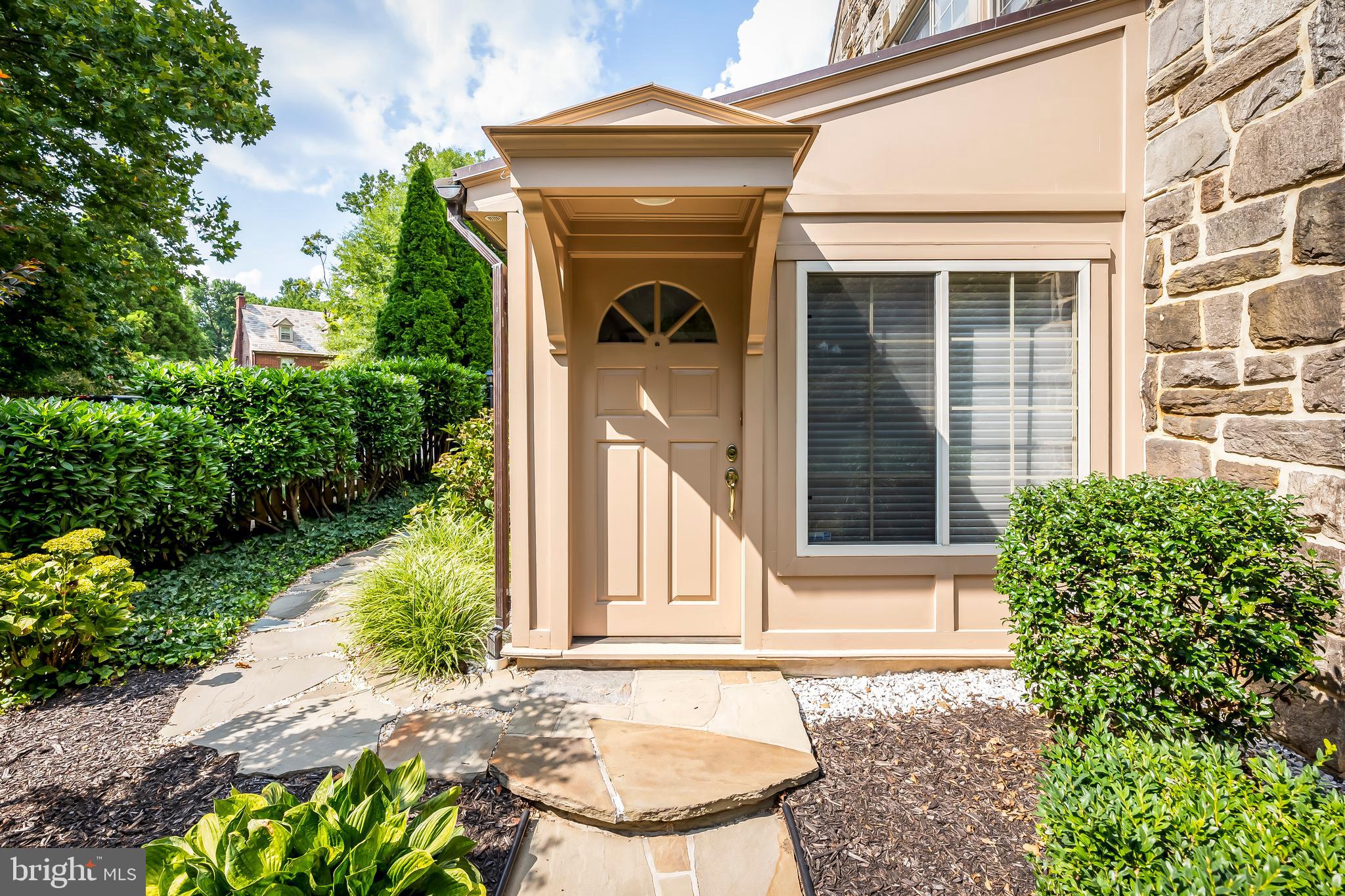 5510 Lombardy Pl