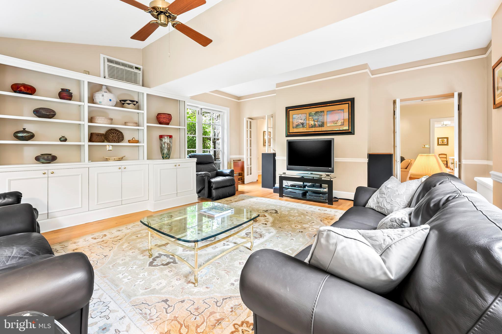 5510 Lombardy Pl