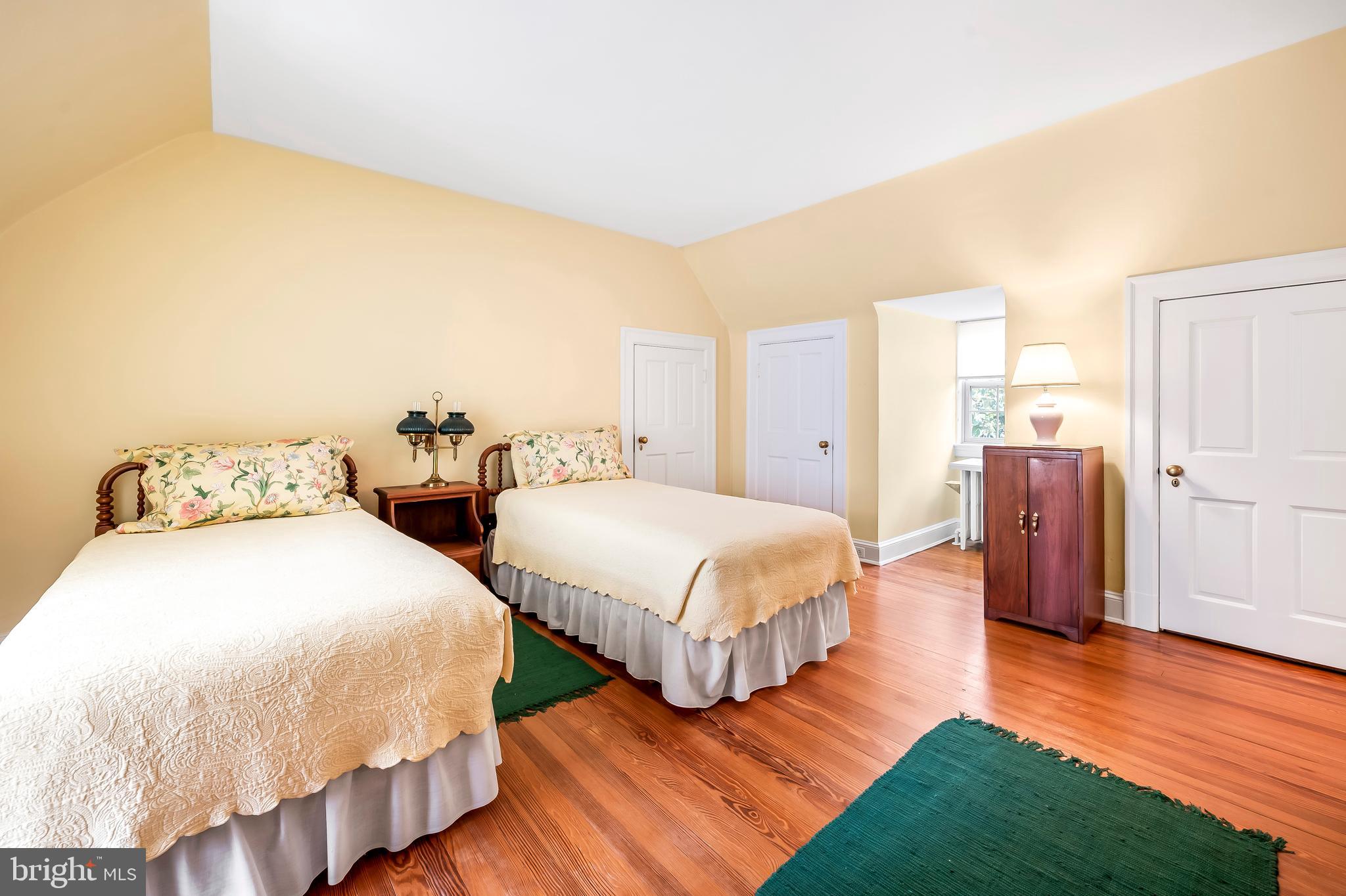 5510 Lombardy Pl