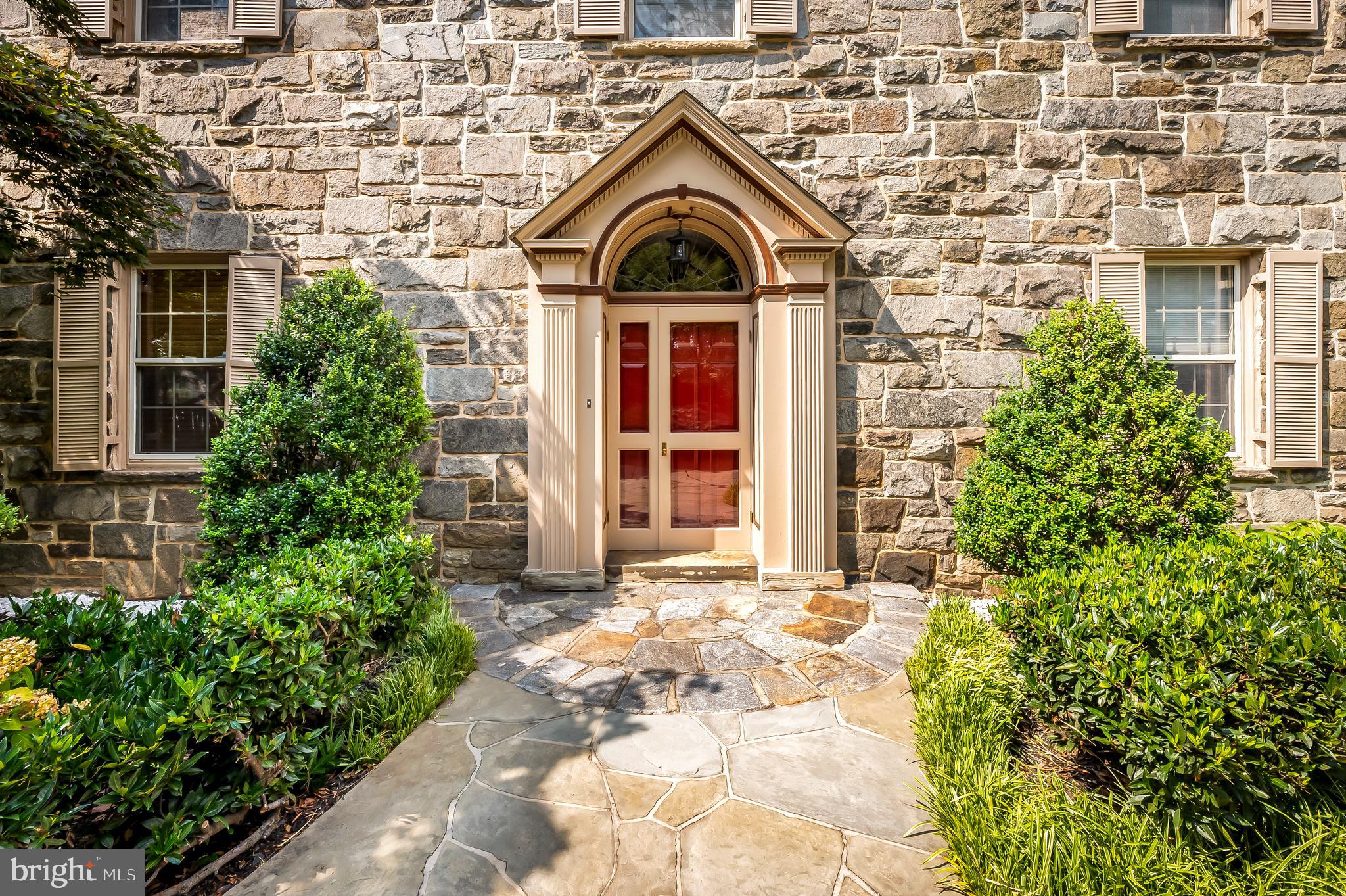 5510 Lombardy Pl