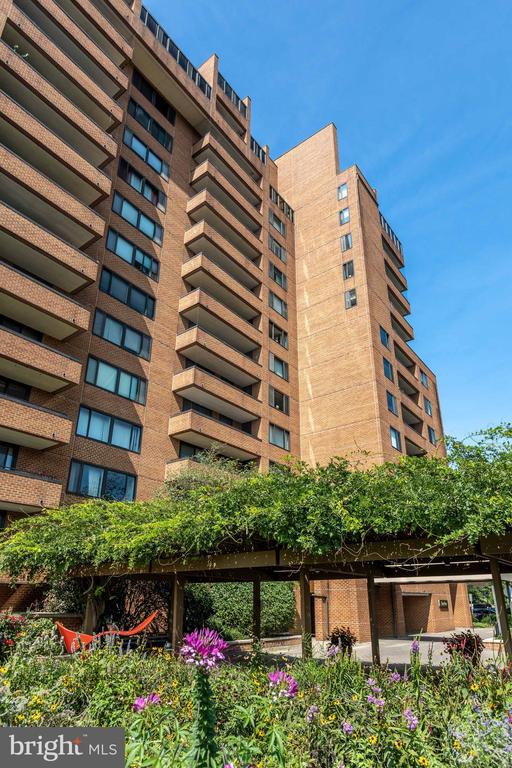 111 Hamlet Hill Rd #1104