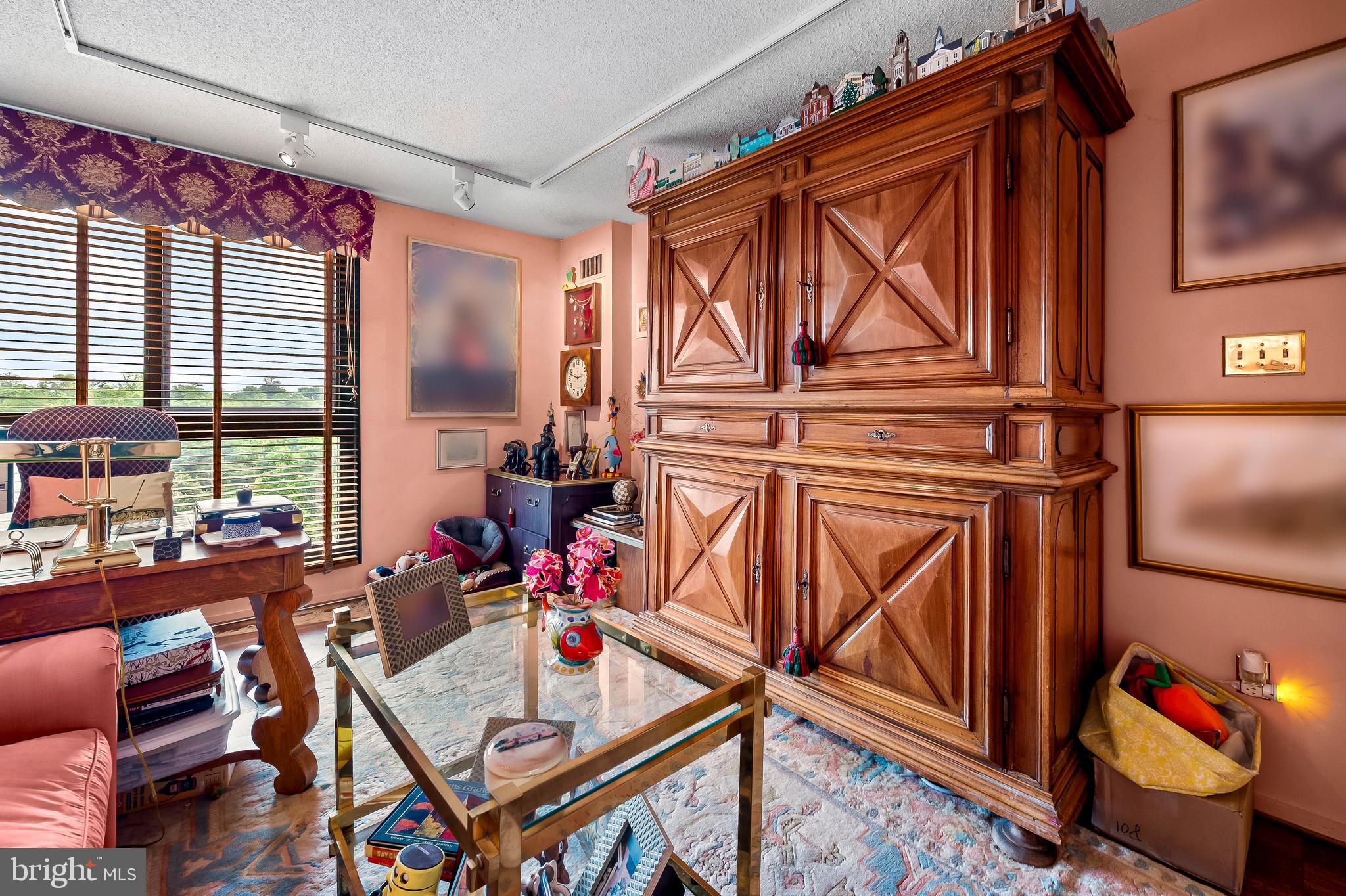 4100 N Charles St #801