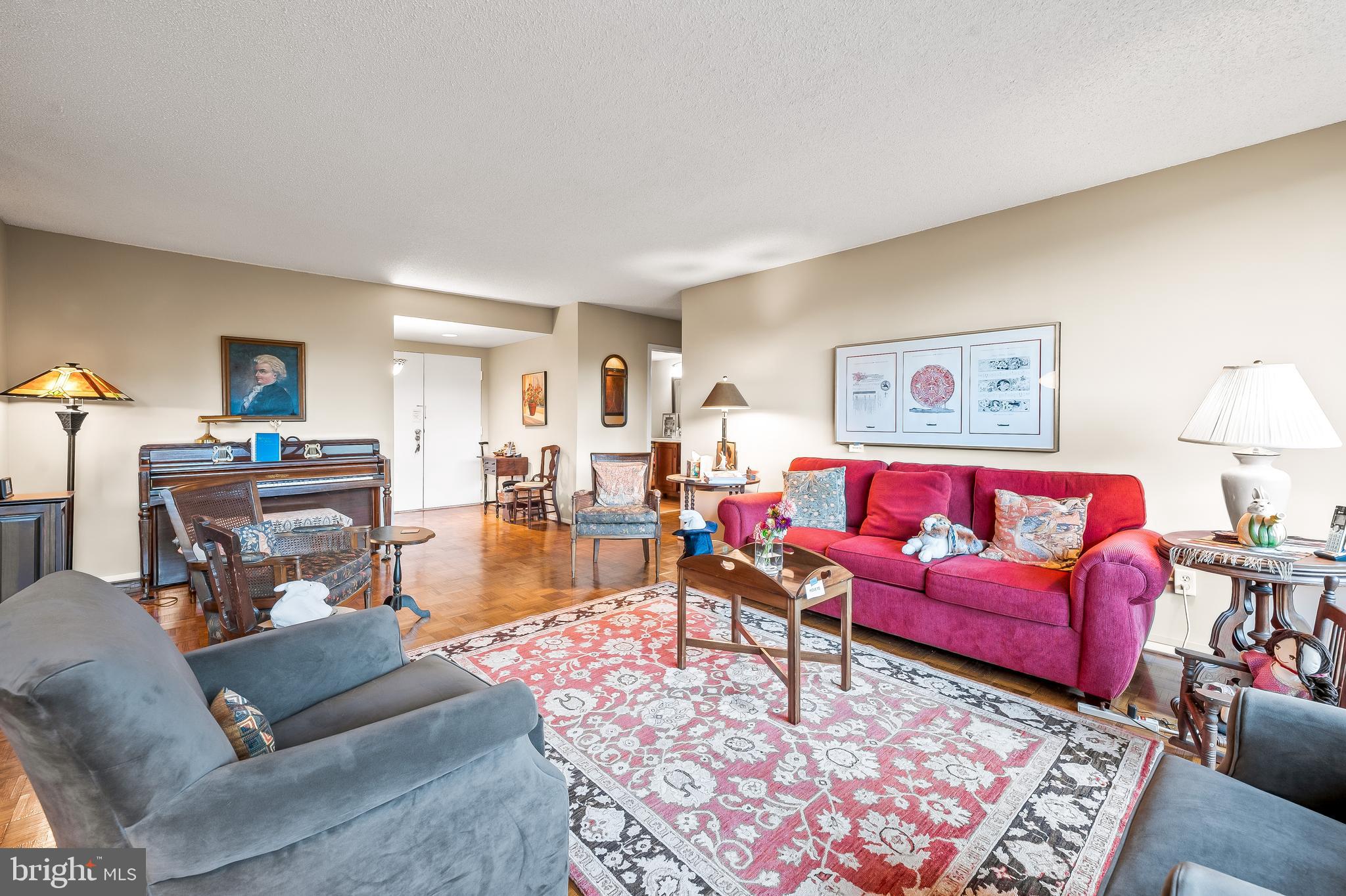 4100 N Charles St #205