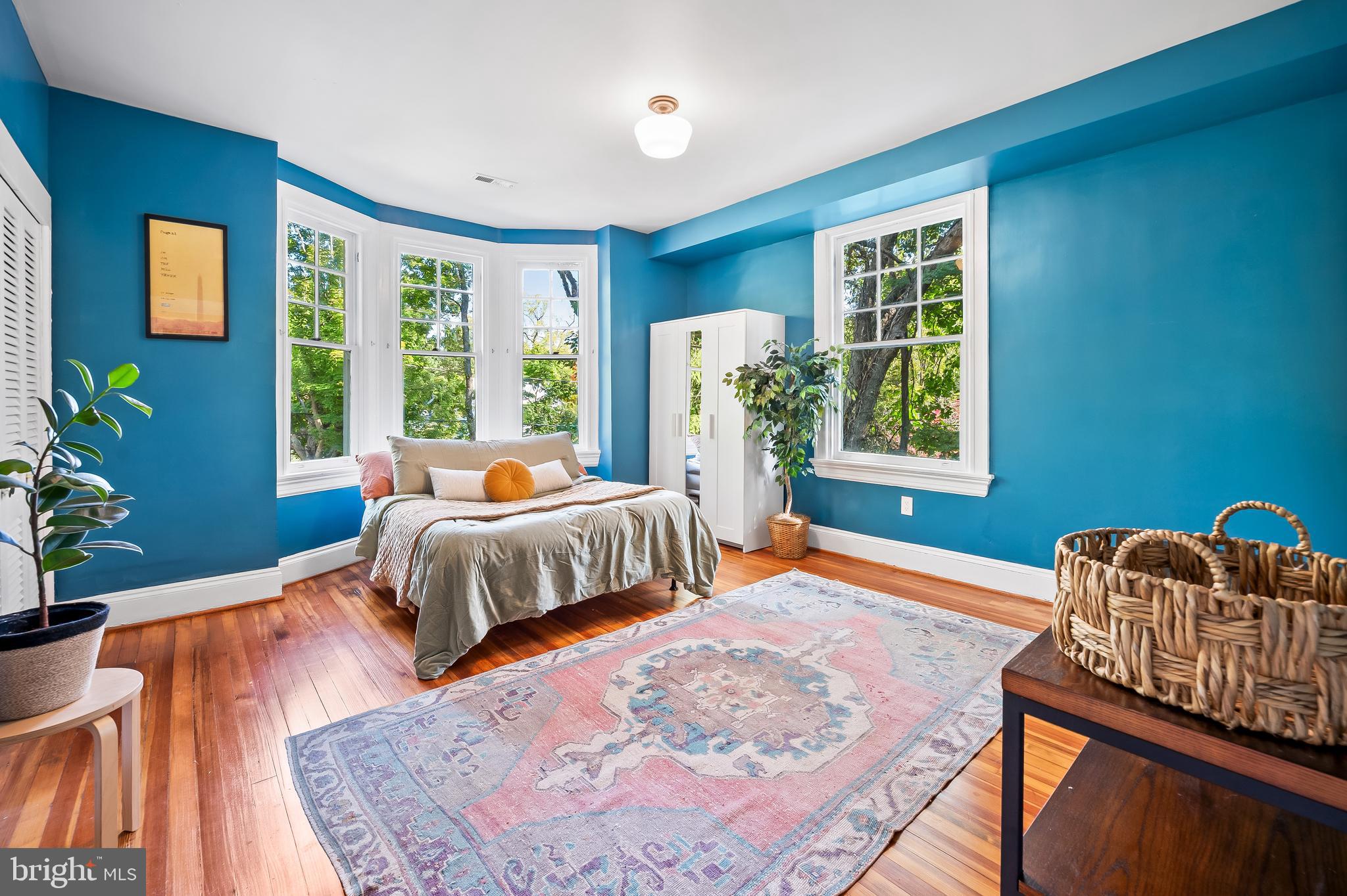 2403 W Rogers Ave