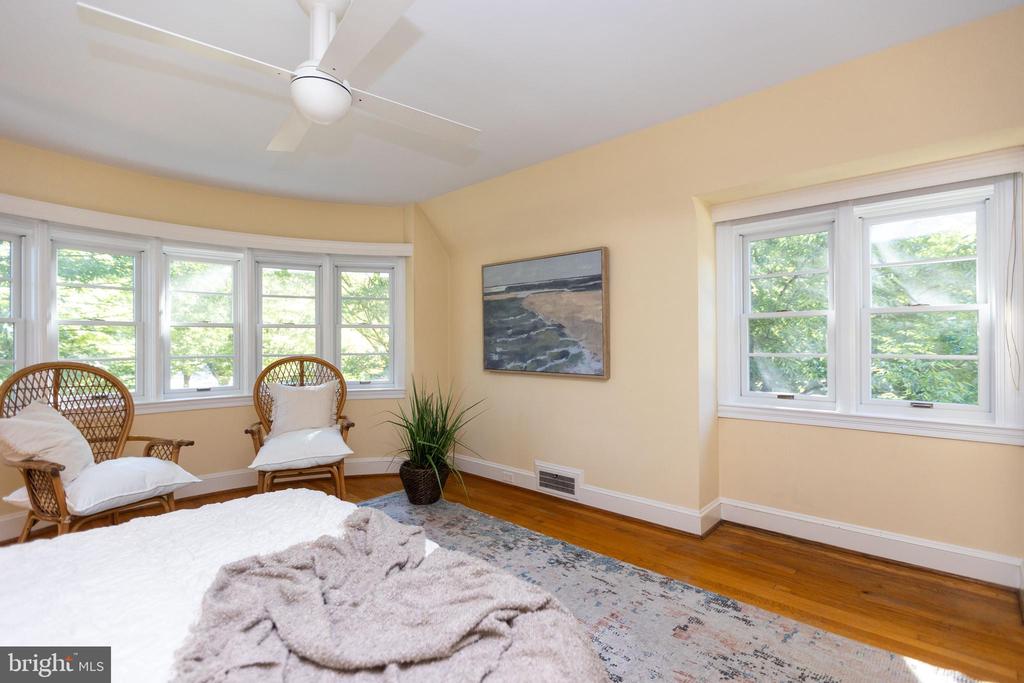 100 Bellemore Rd