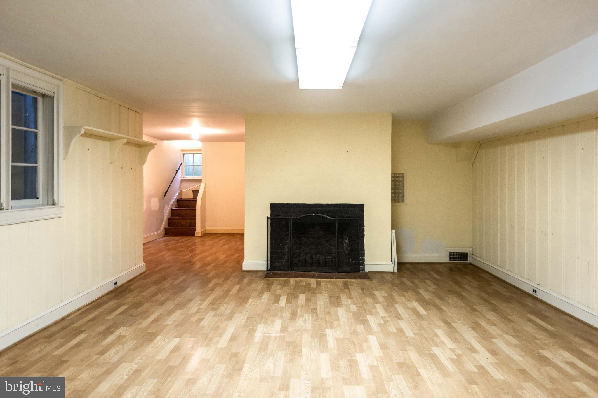 100 Bellemore Rd