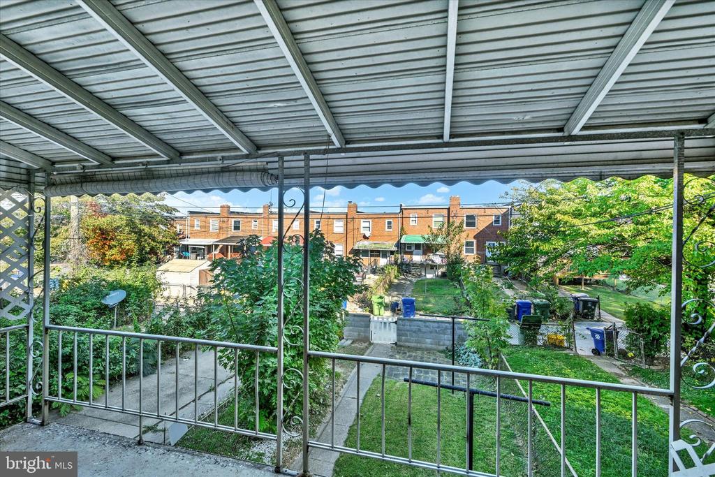 4120 Gladden Ave