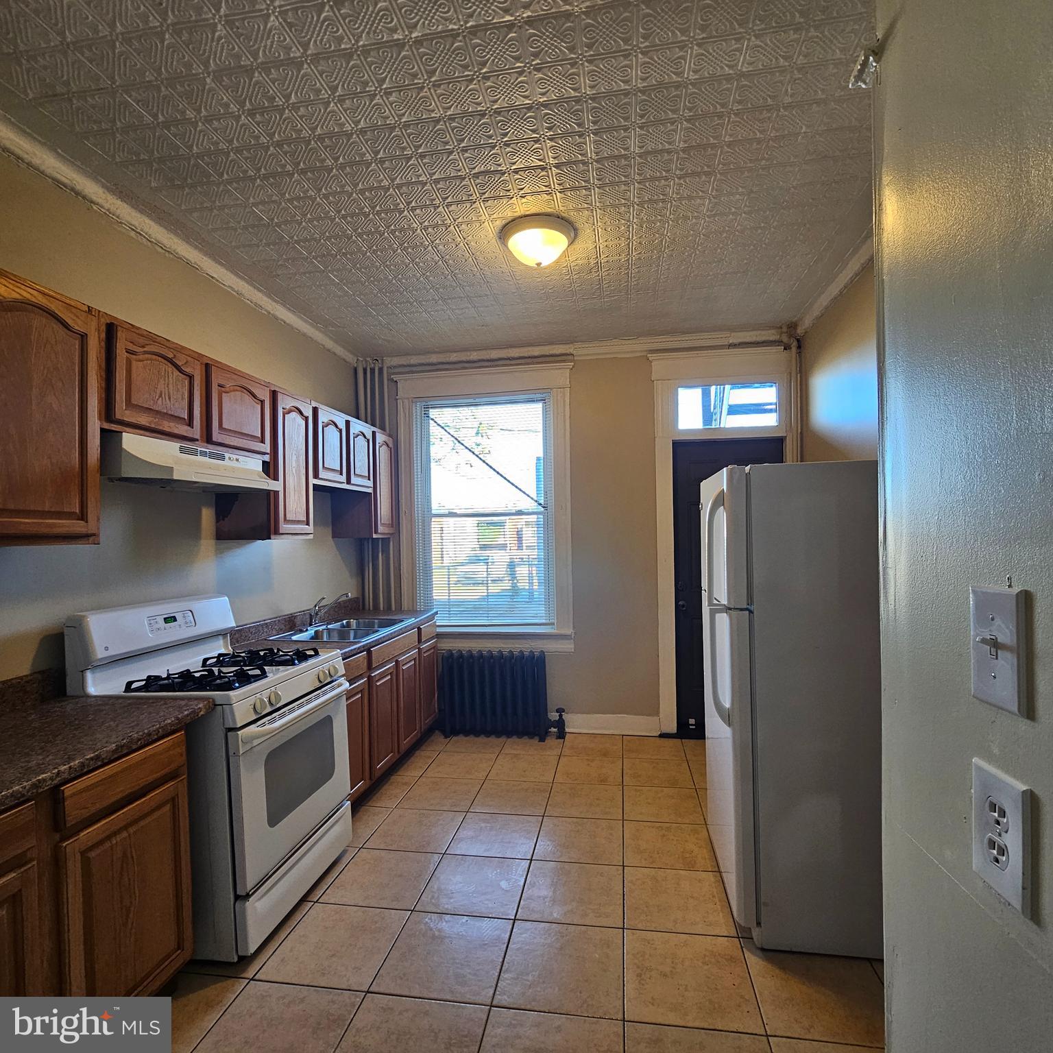 2822 RIGGS AVE