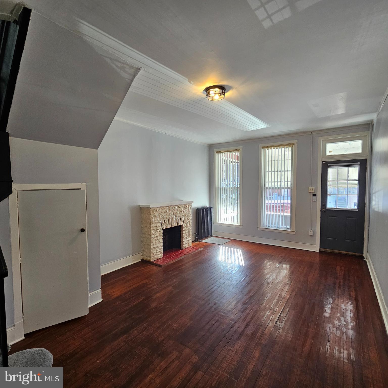 2822 RIGGS AVE