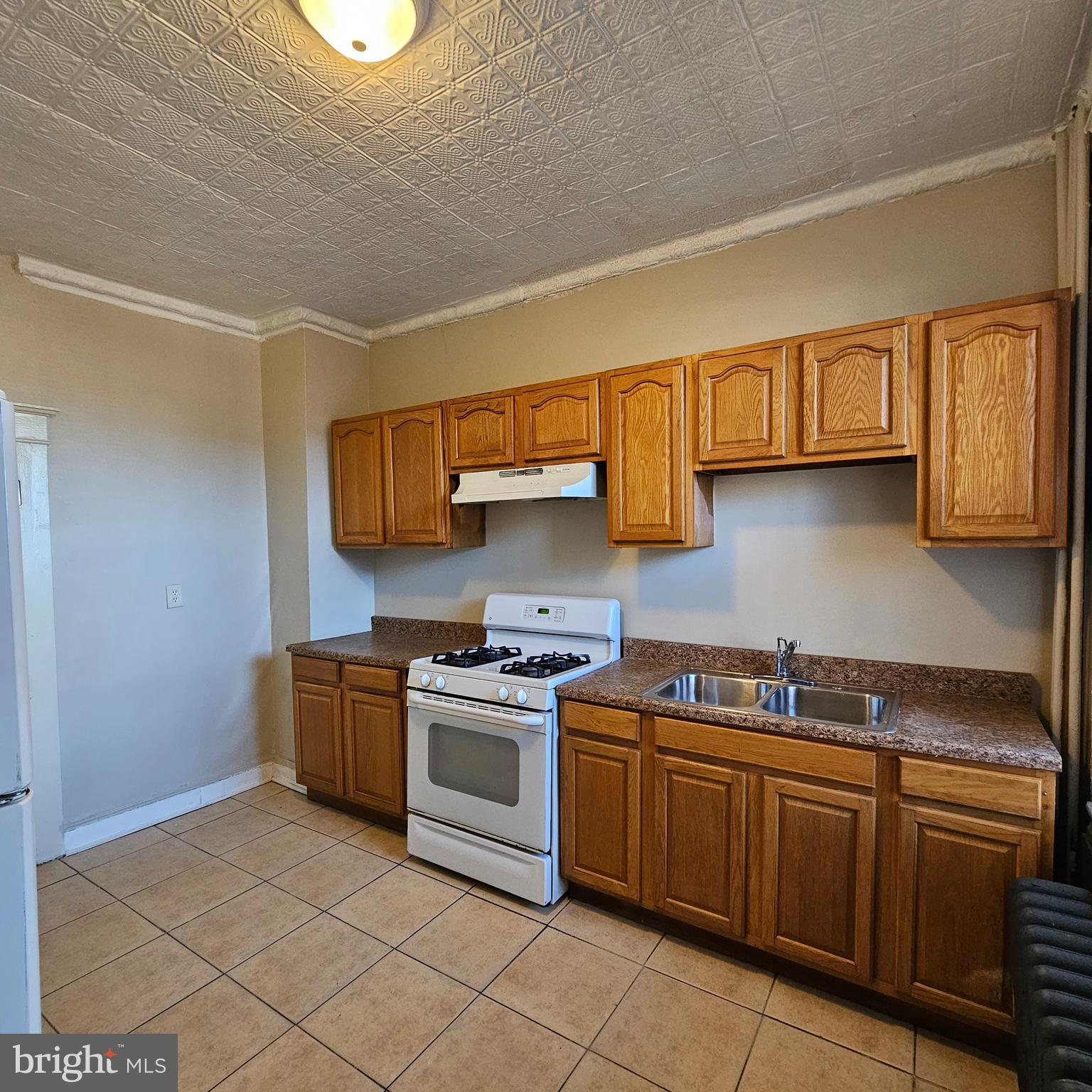 2822 RIGGS AVE