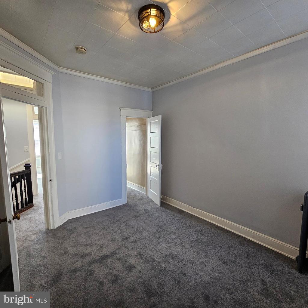 2822 RIGGS AVE