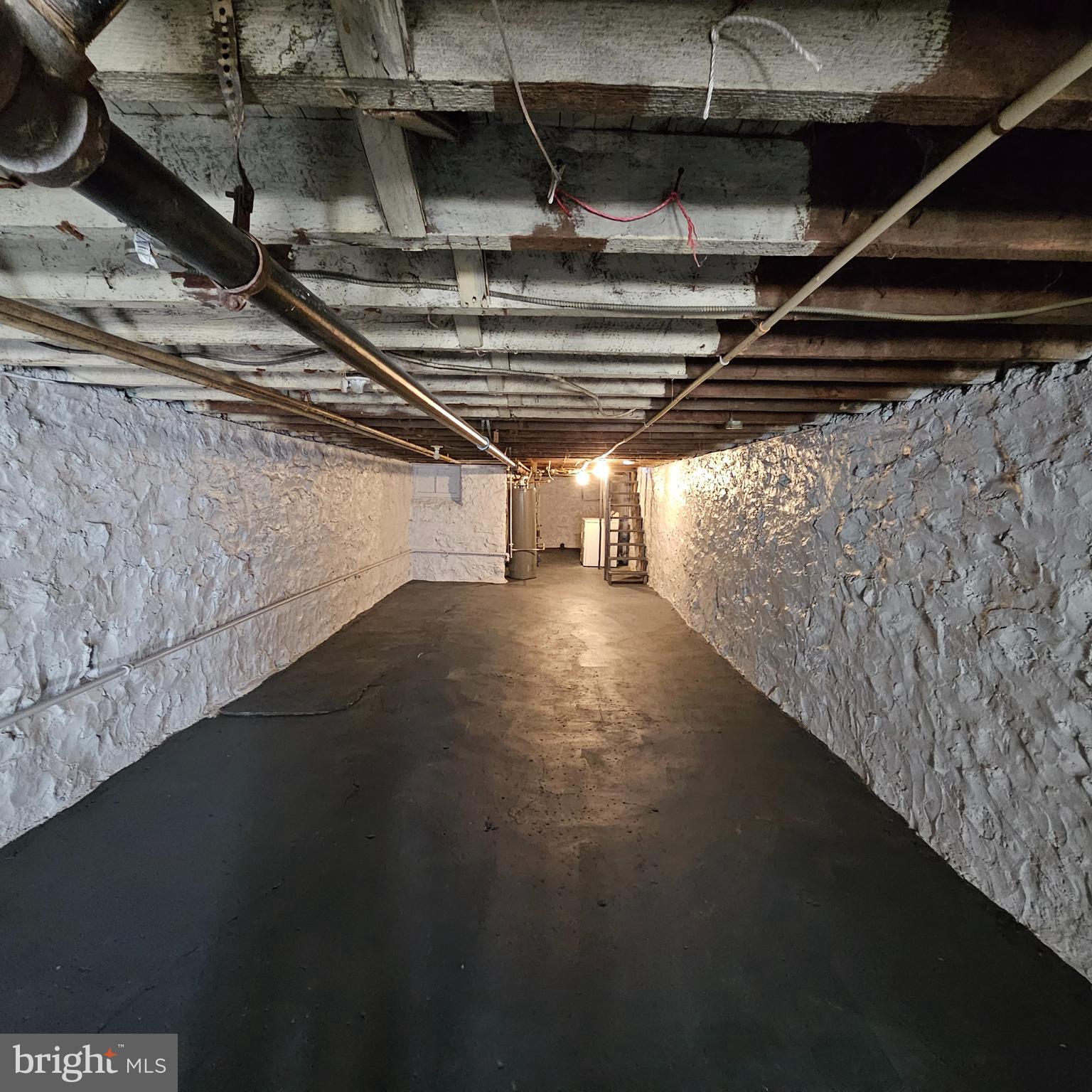 2822 RIGGS AVE