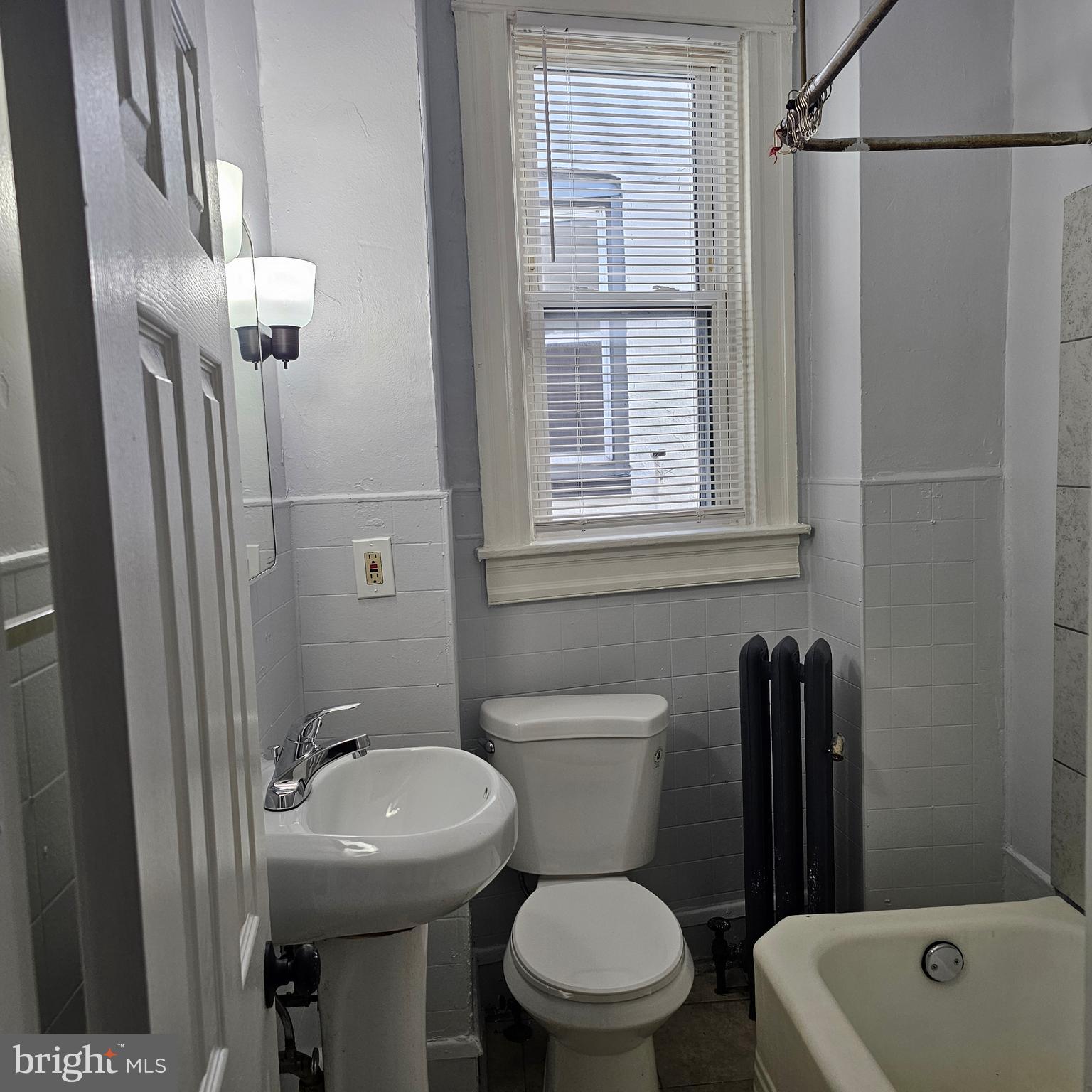 2822 RIGGS AVE