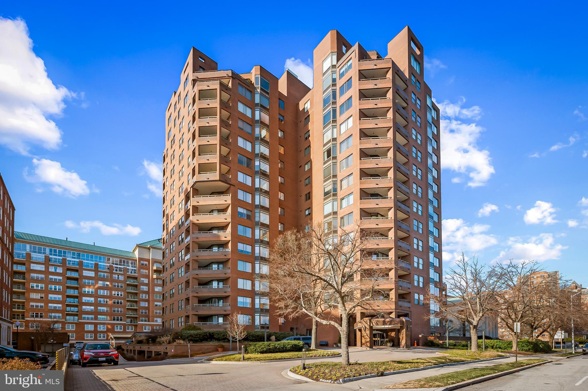 3704 N Charles St N #106