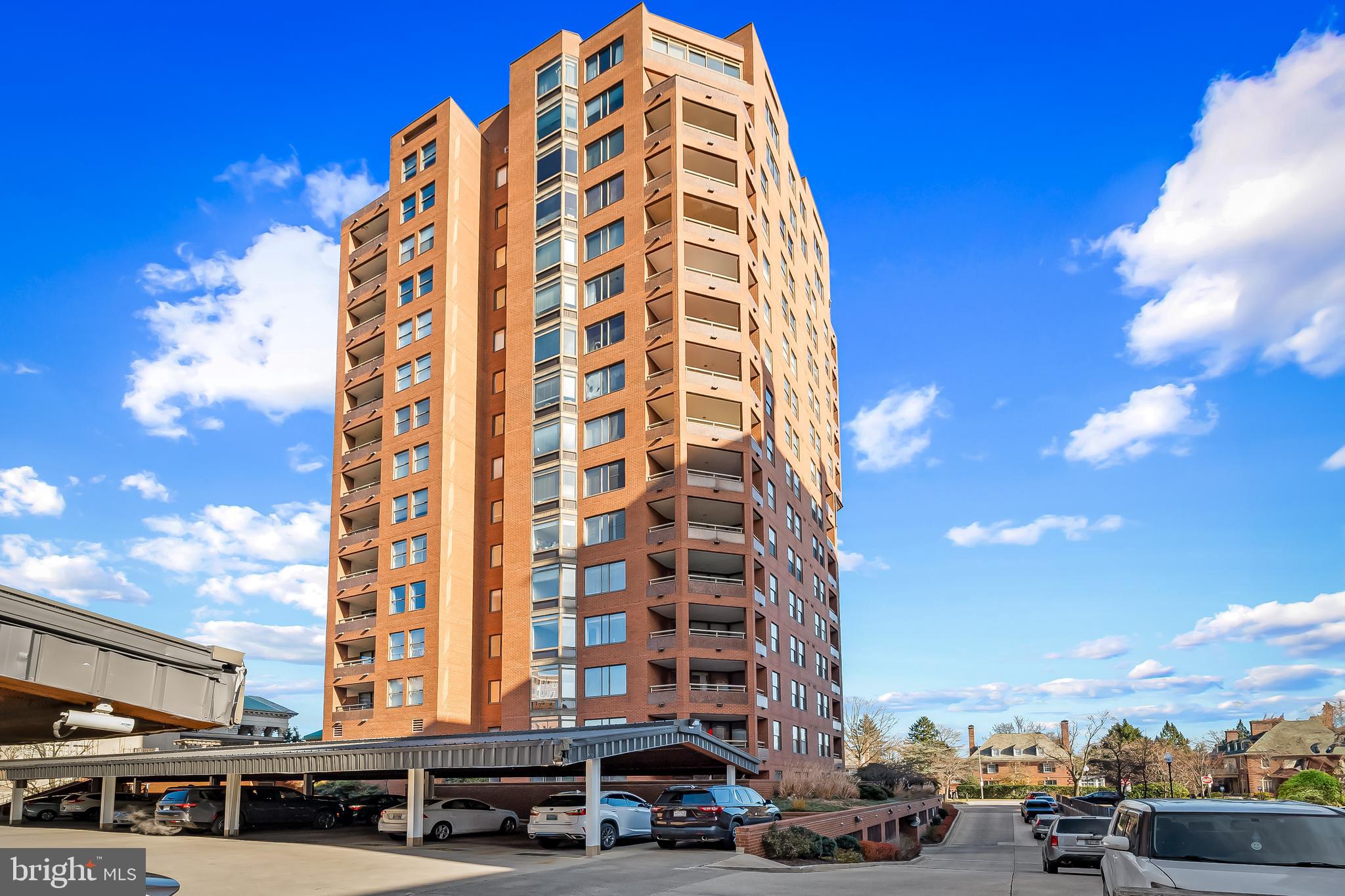 3704 N Charles St N #106