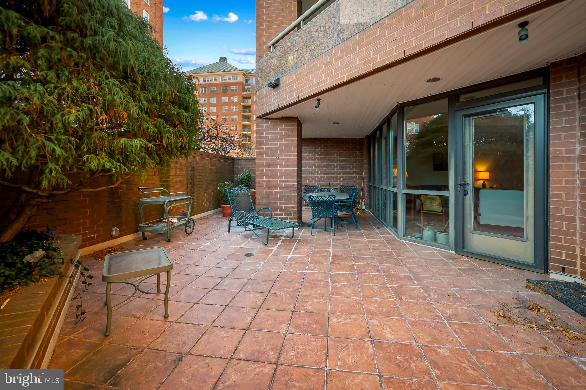 3704 N Charles St N #106