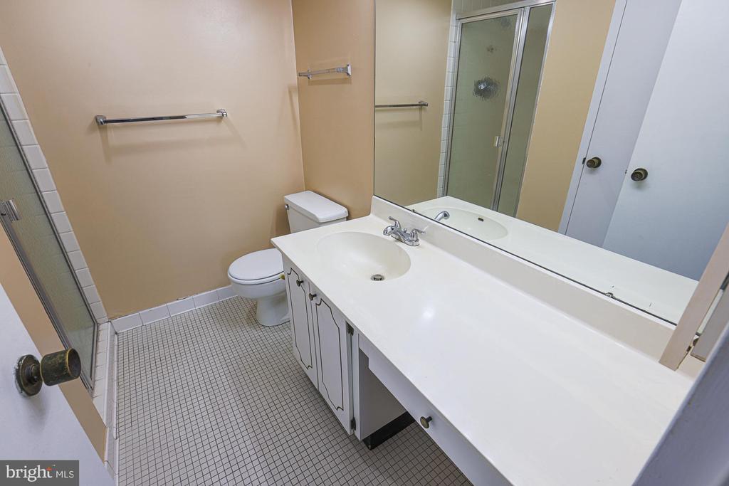 1 E University Pkwy #501