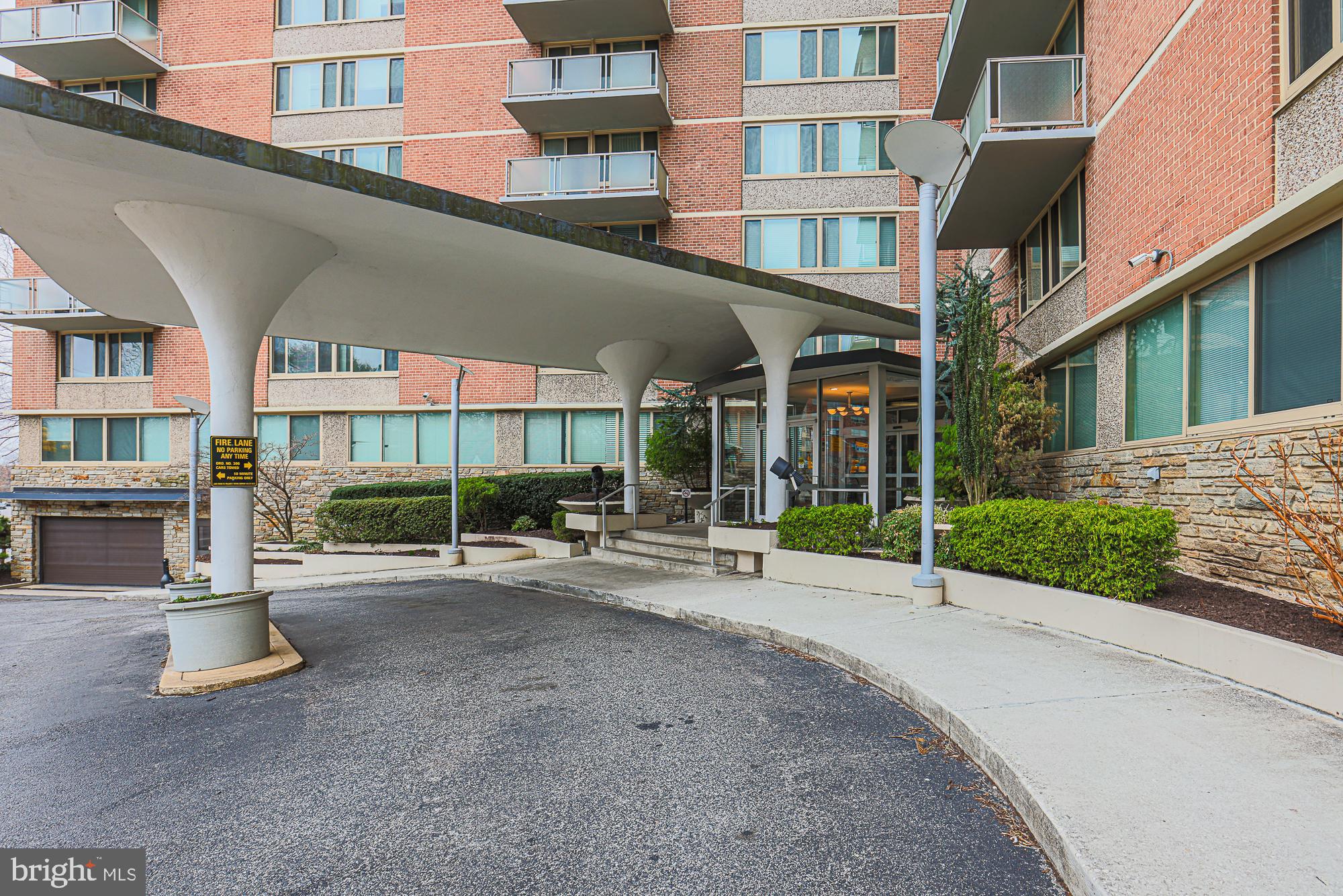 1 E University Pkwy #501