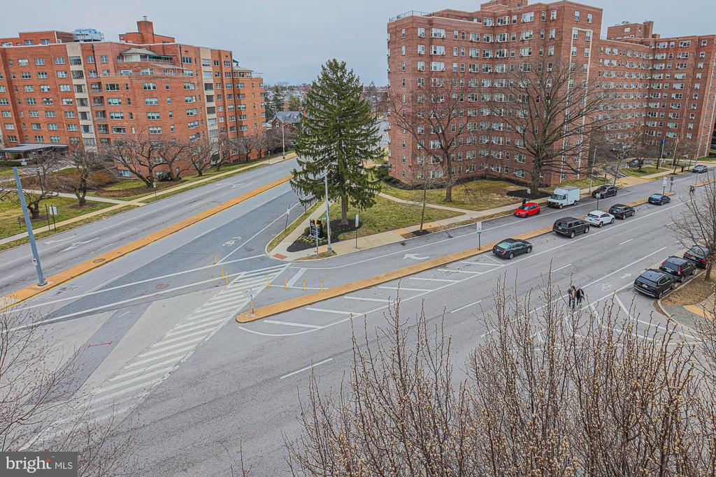 1 E University Pkwy #501