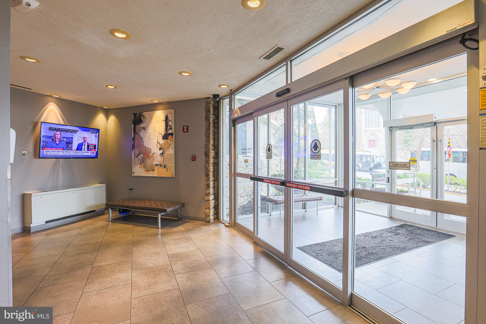 1 E University Pkwy #501