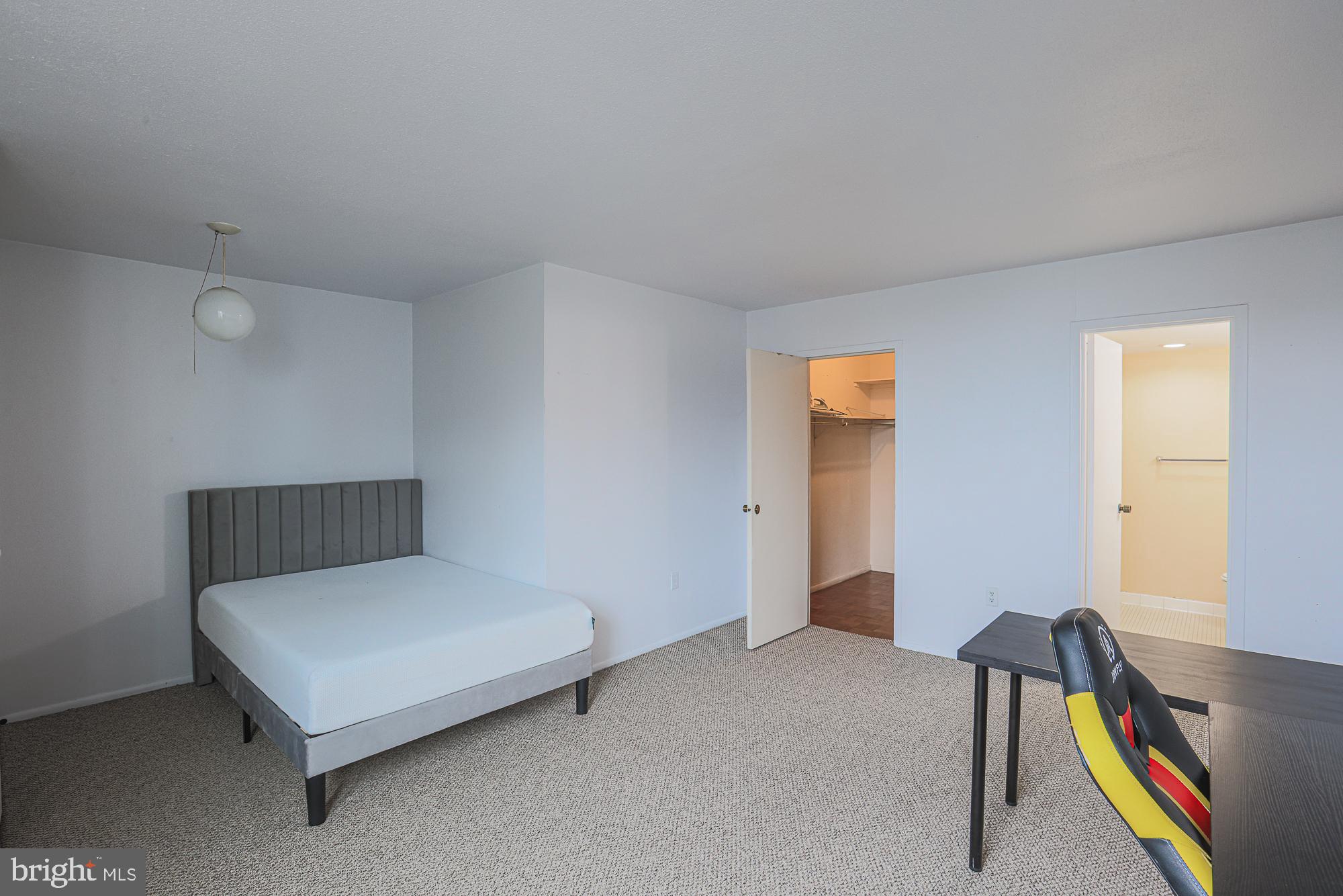 1 E University Pkwy #501