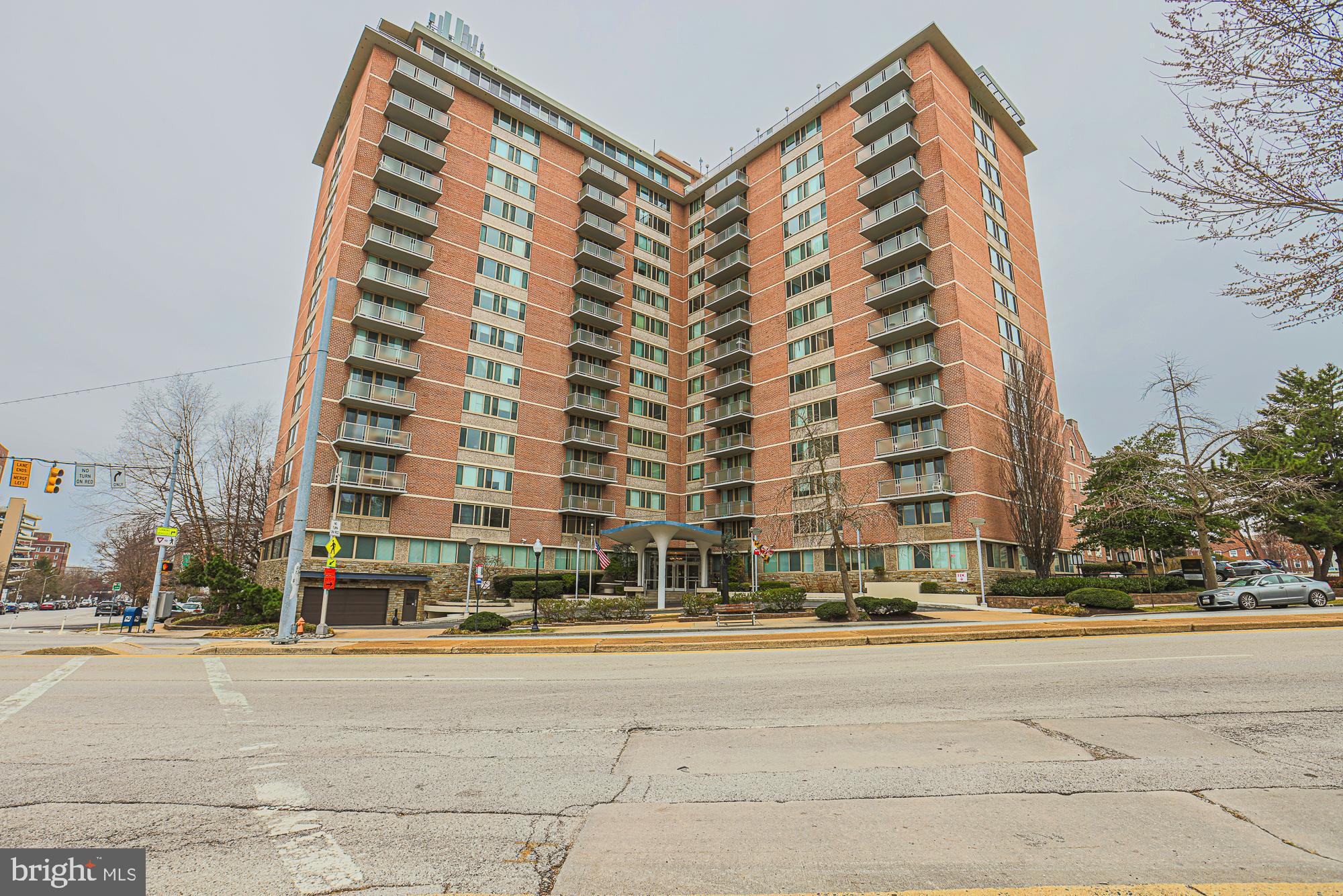 1 E University Pkwy #501