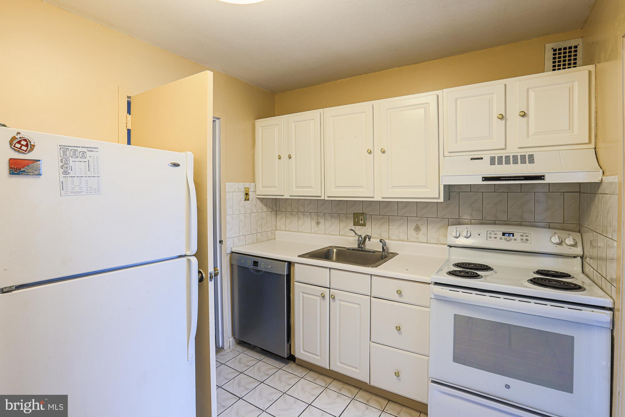 1 E University Pkwy #501