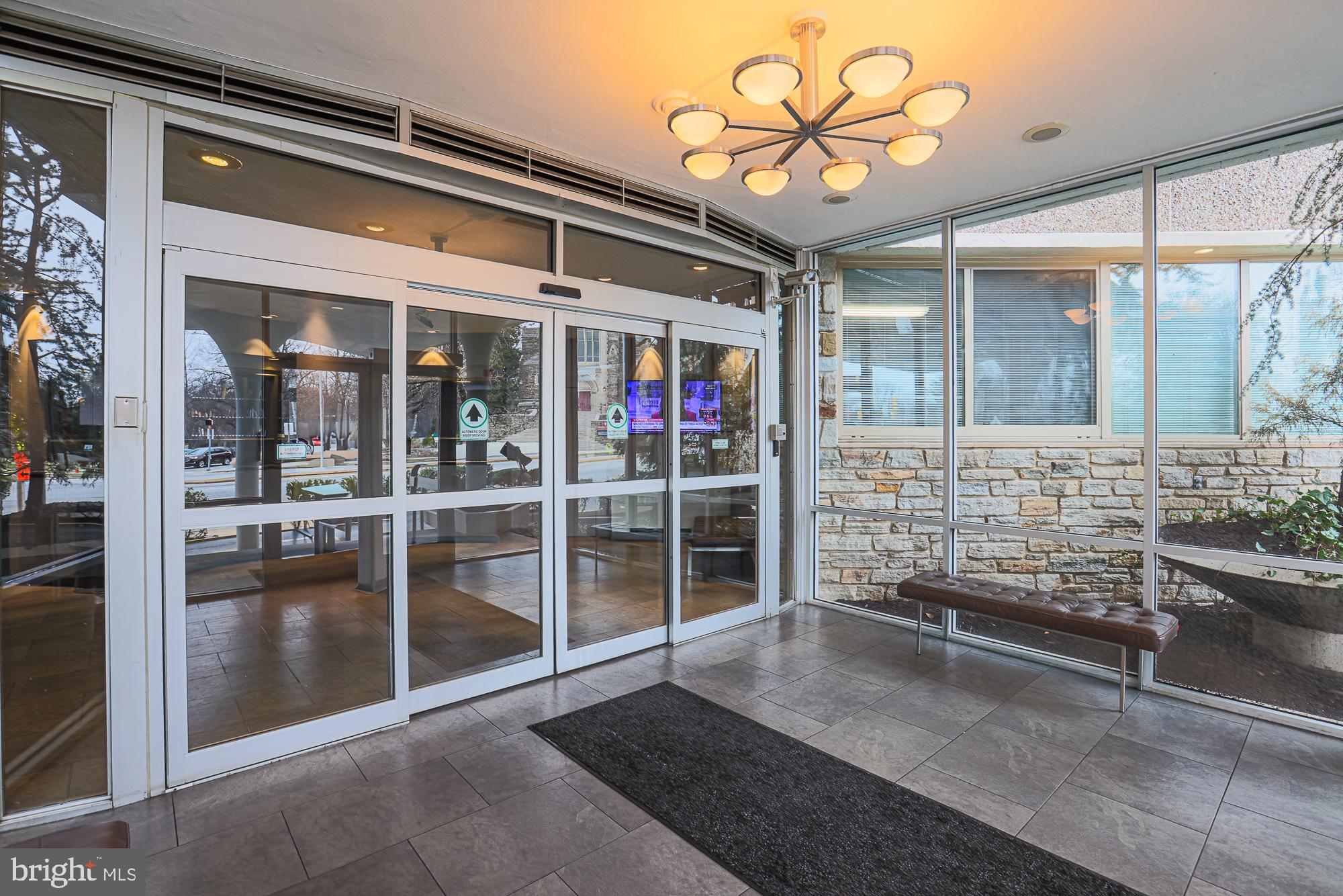 1 E University Pkwy #501