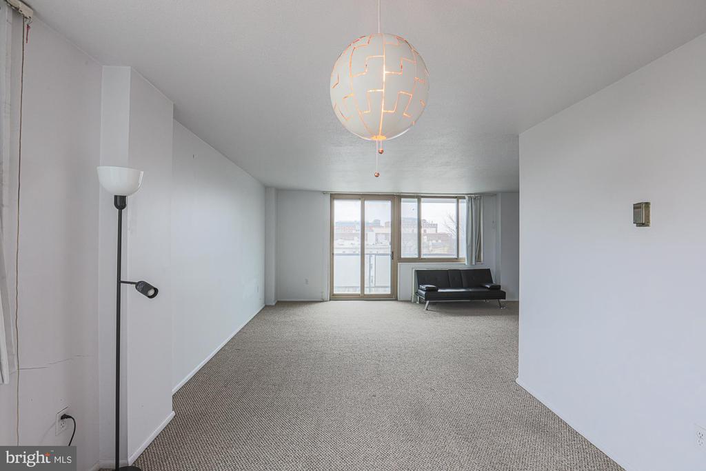 1 E University Pkwy #501