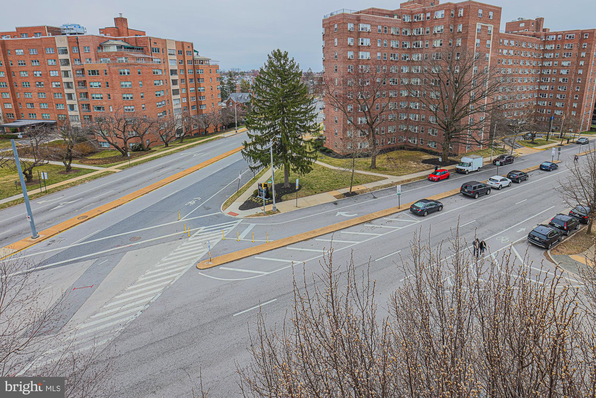 1 E University Pkwy #501