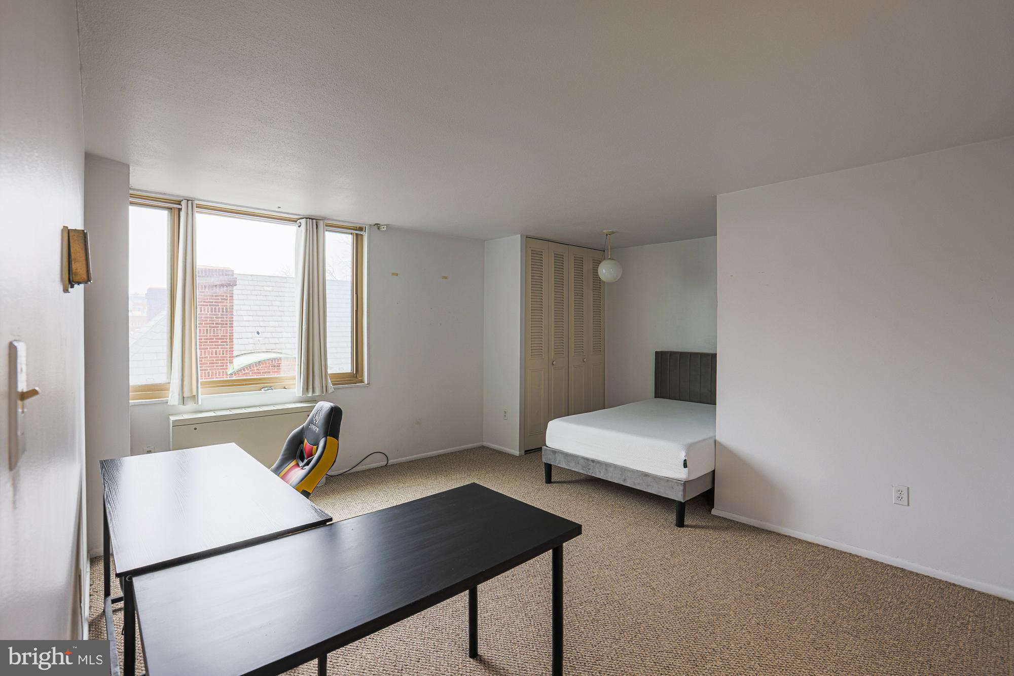 1 E University Pkwy #501
