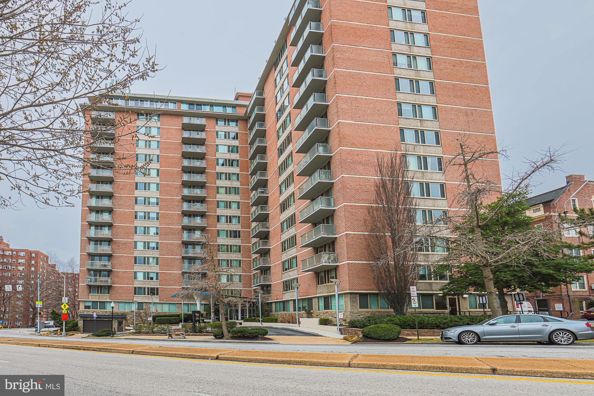 1 E University Pkwy #501