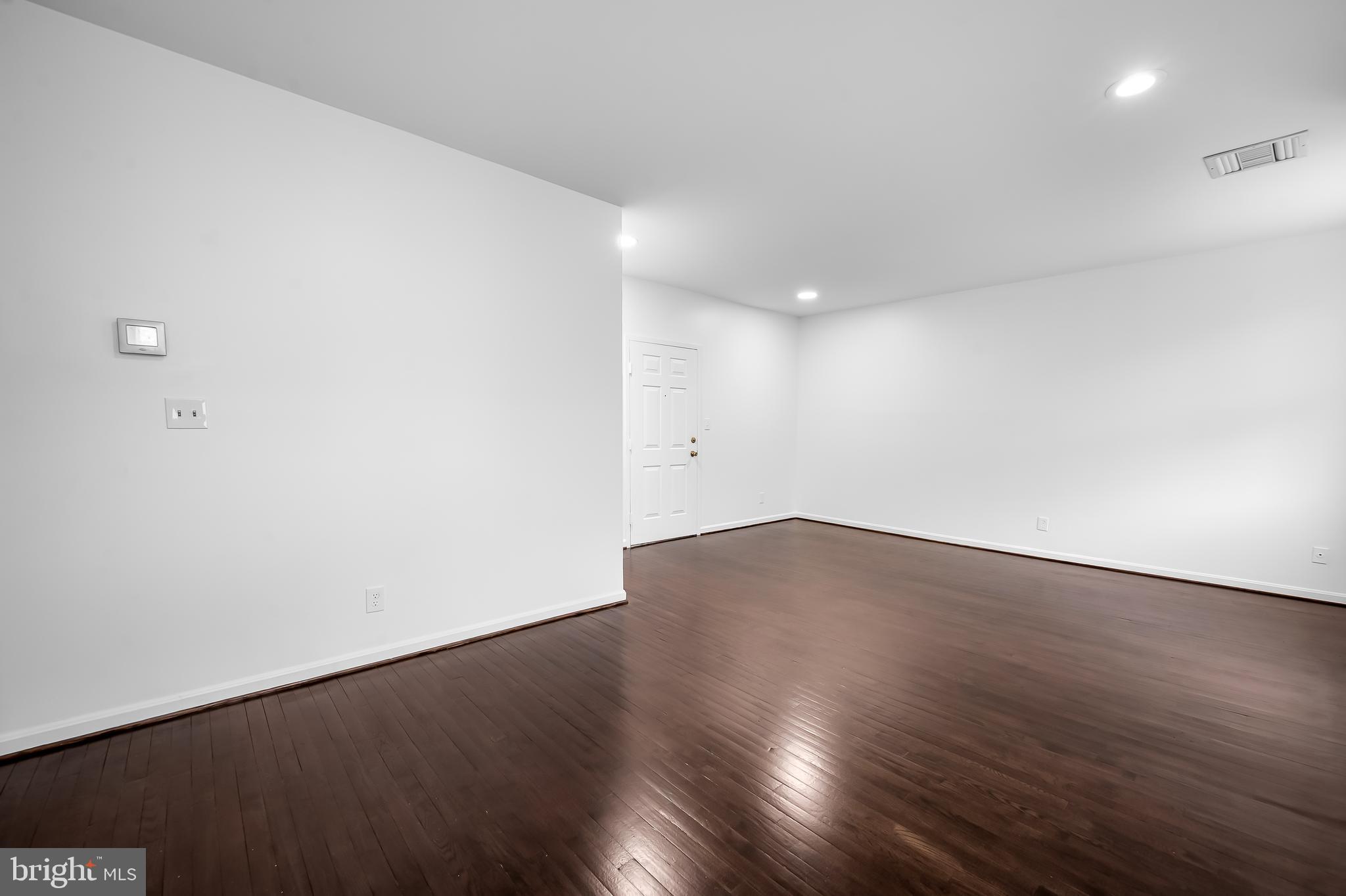 529 N Charles St #303