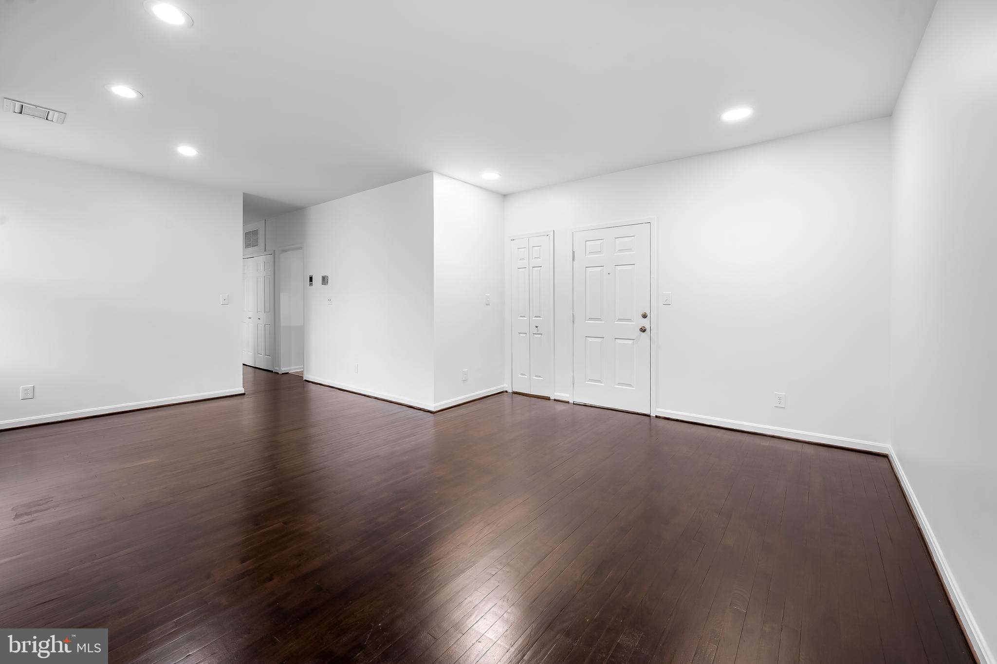 529 N Charles St #303