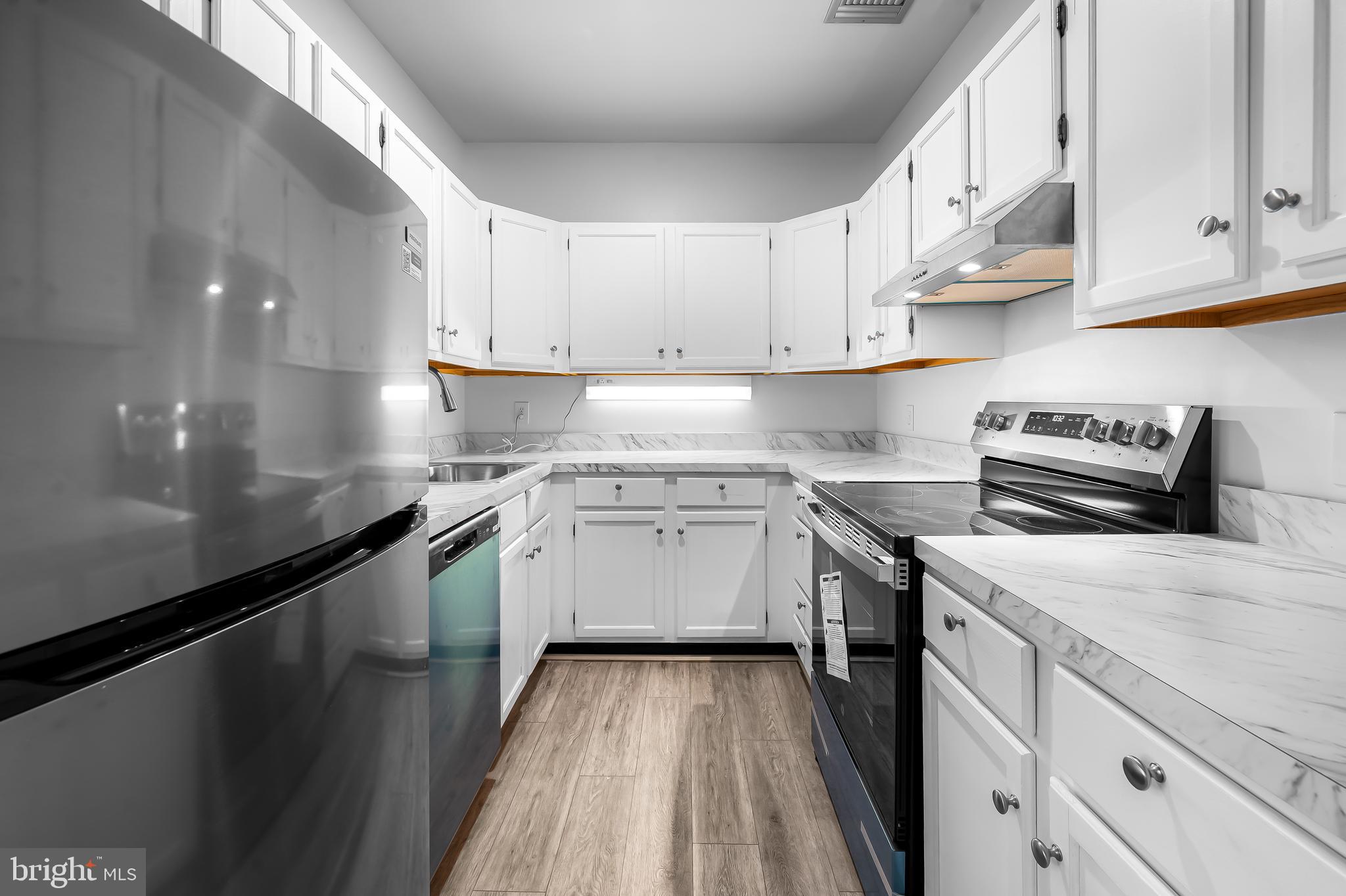 529 N Charles St #303
