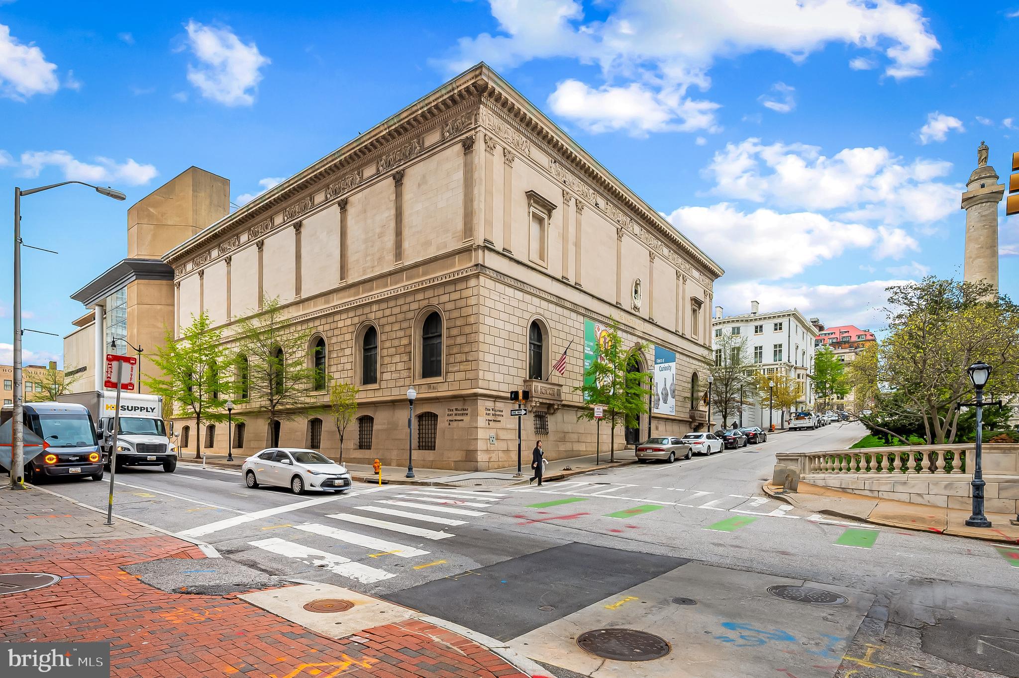 529 N Charles St #303