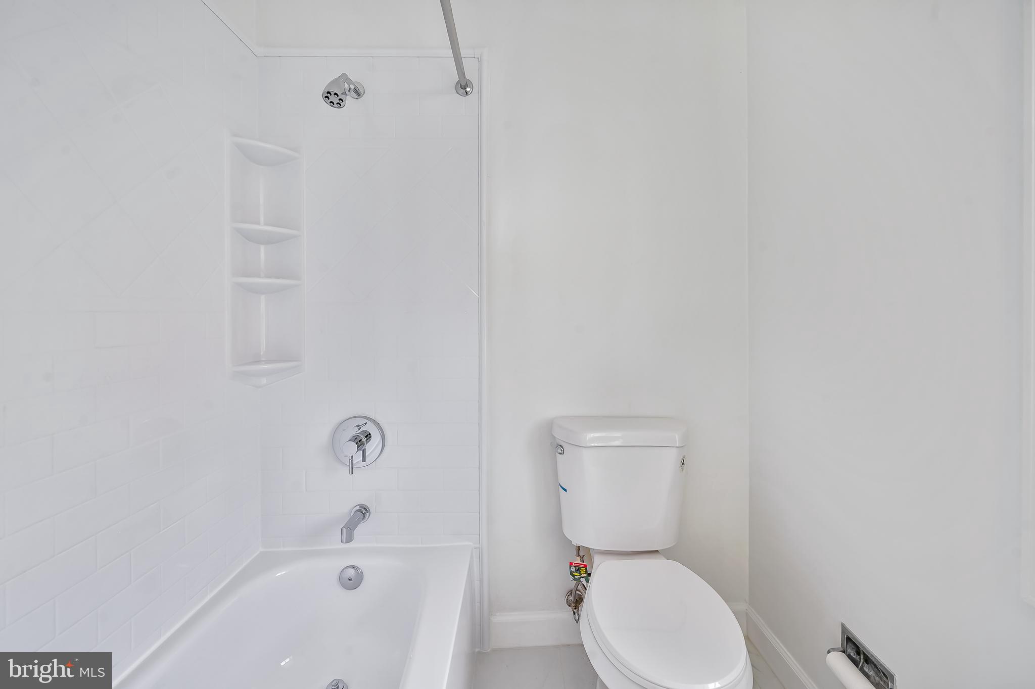 529 N Charles St #303