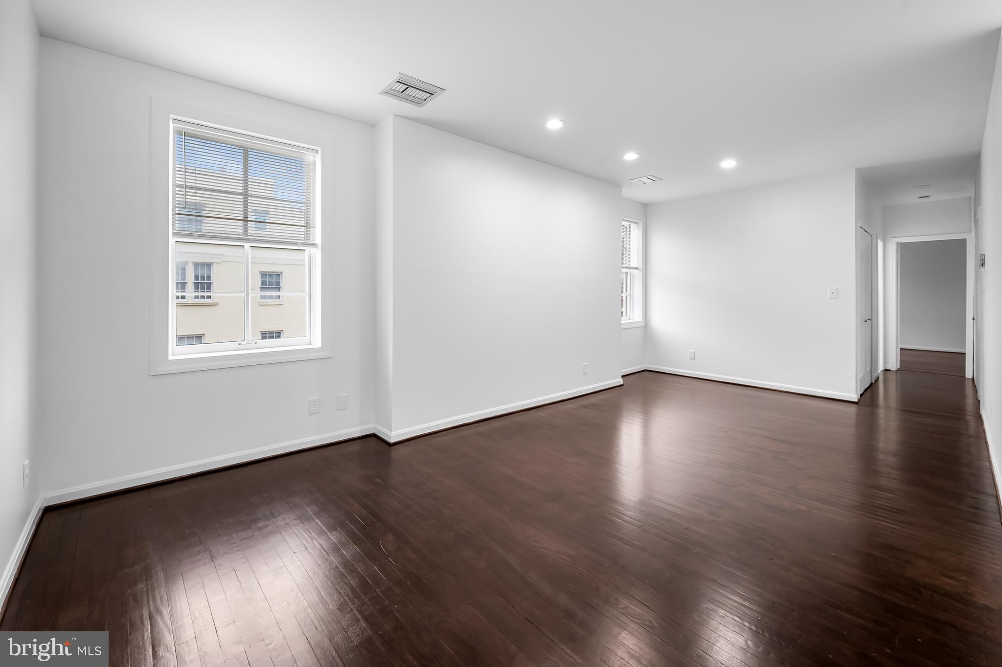 529 N Charles St #303