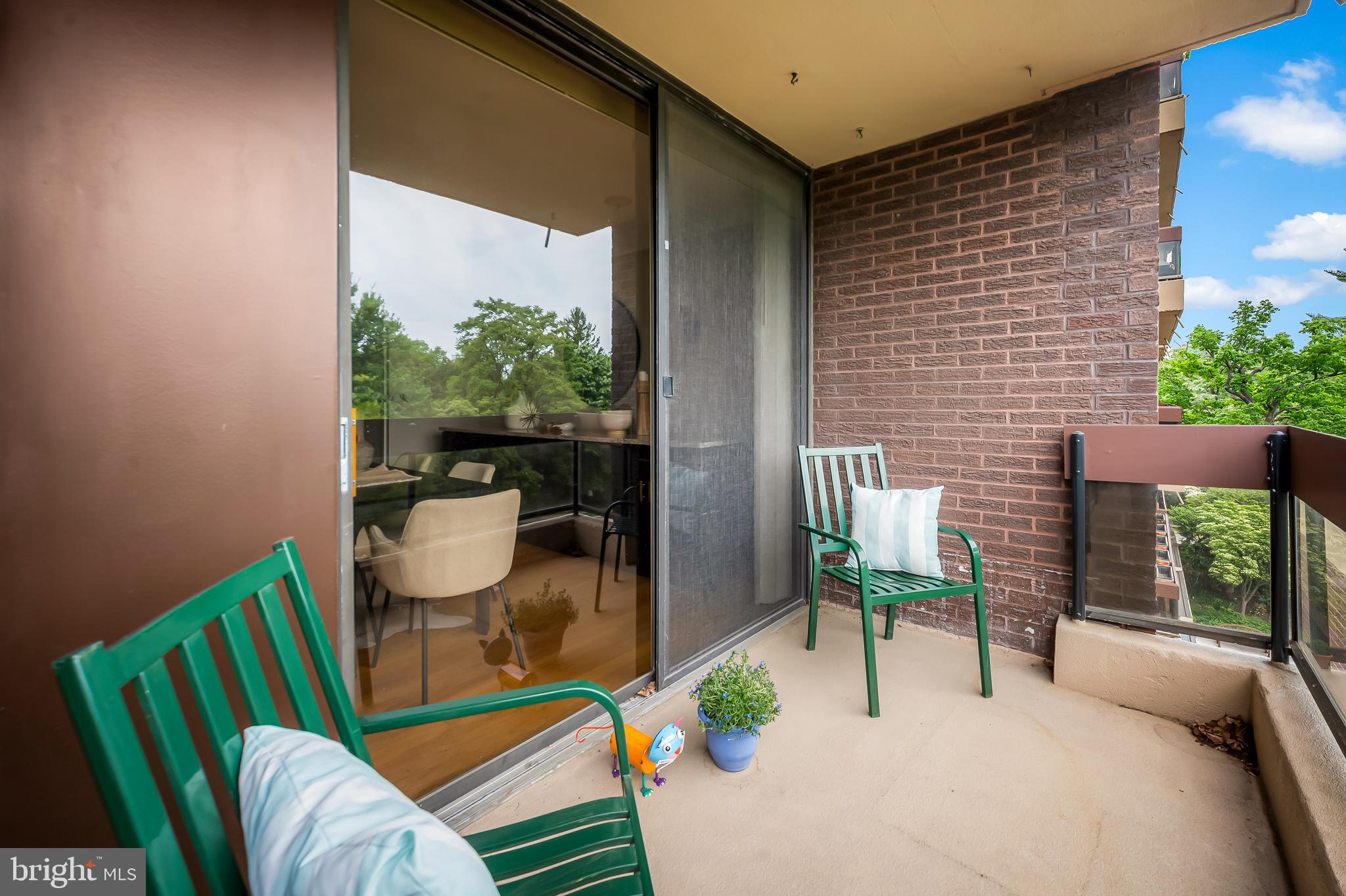 4100 N Charles St #414